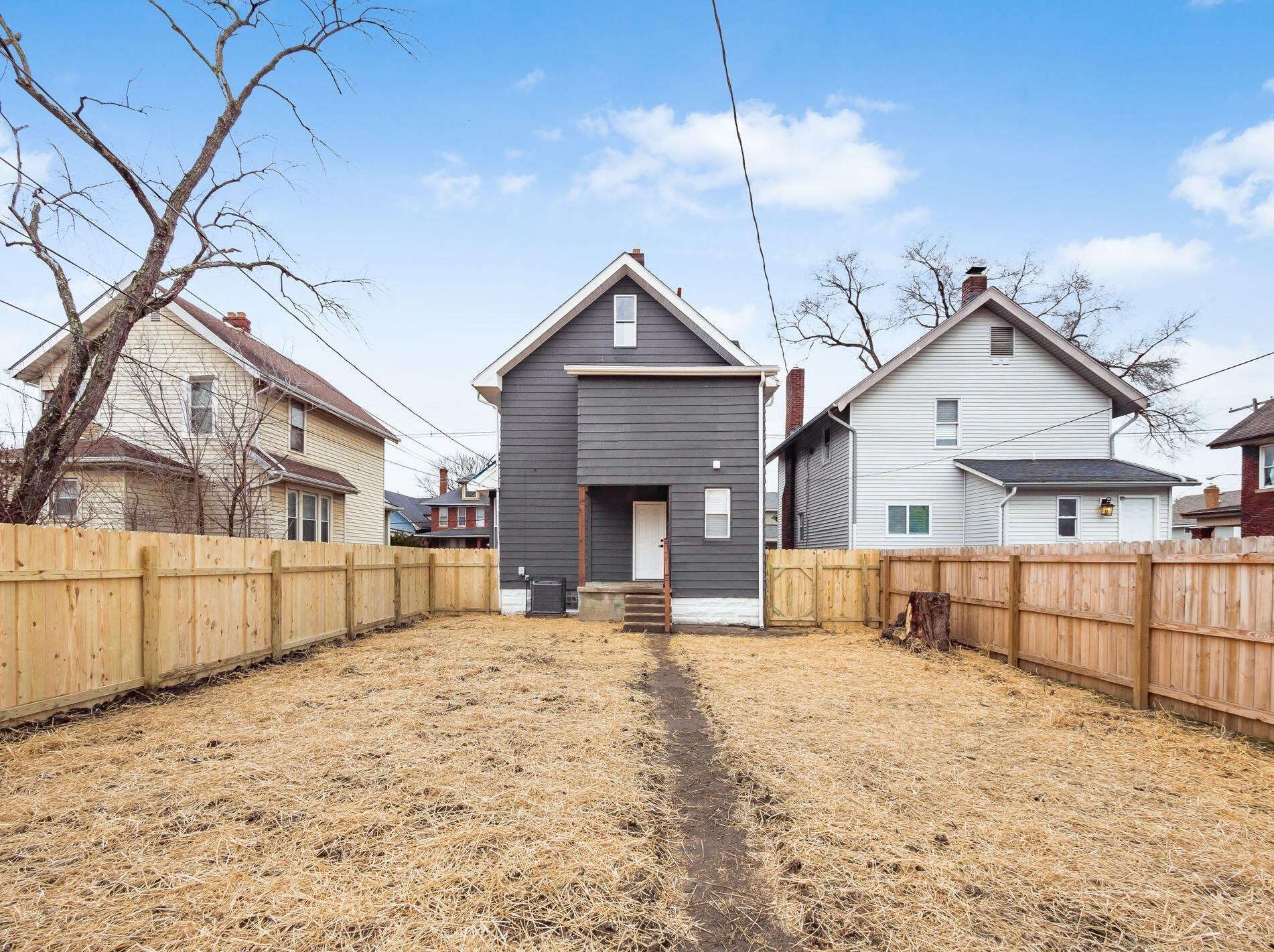 1111 Whittier St, Columbus OH  43206-3140 exterior