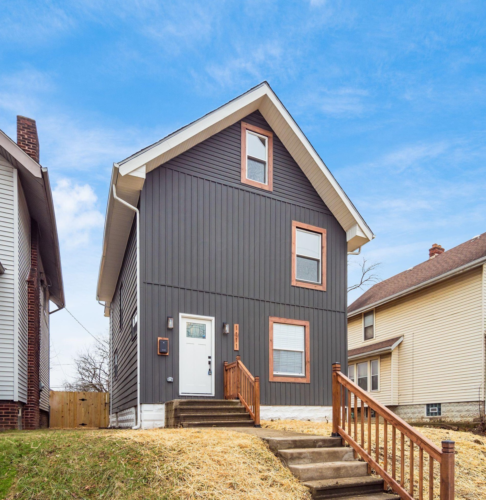 1111 Whittier St, Columbus OH  43206-3140 exterior