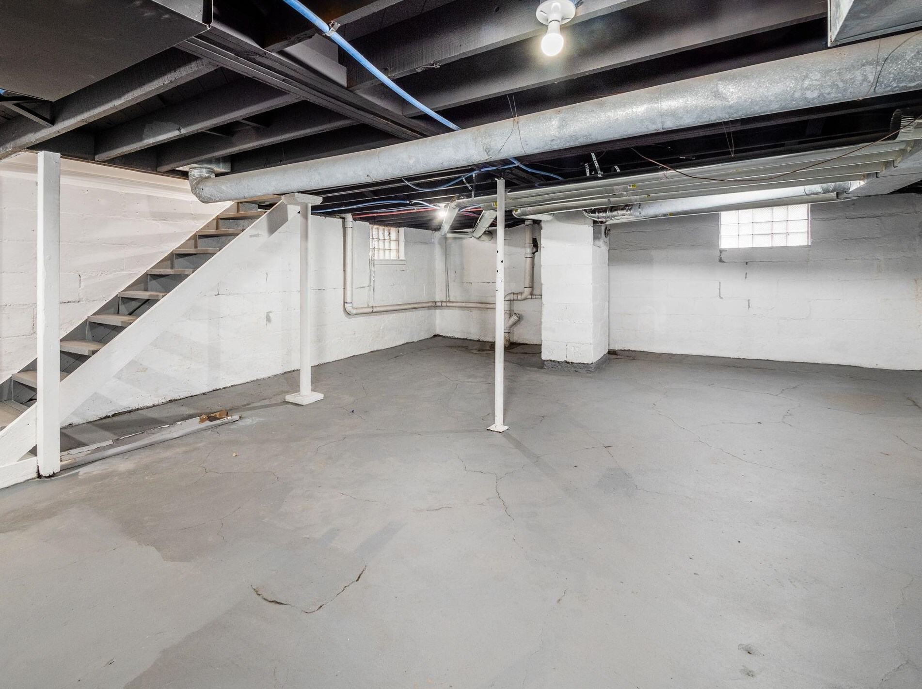 1111 Whittier St, Columbus OH  43206-3140 exterior