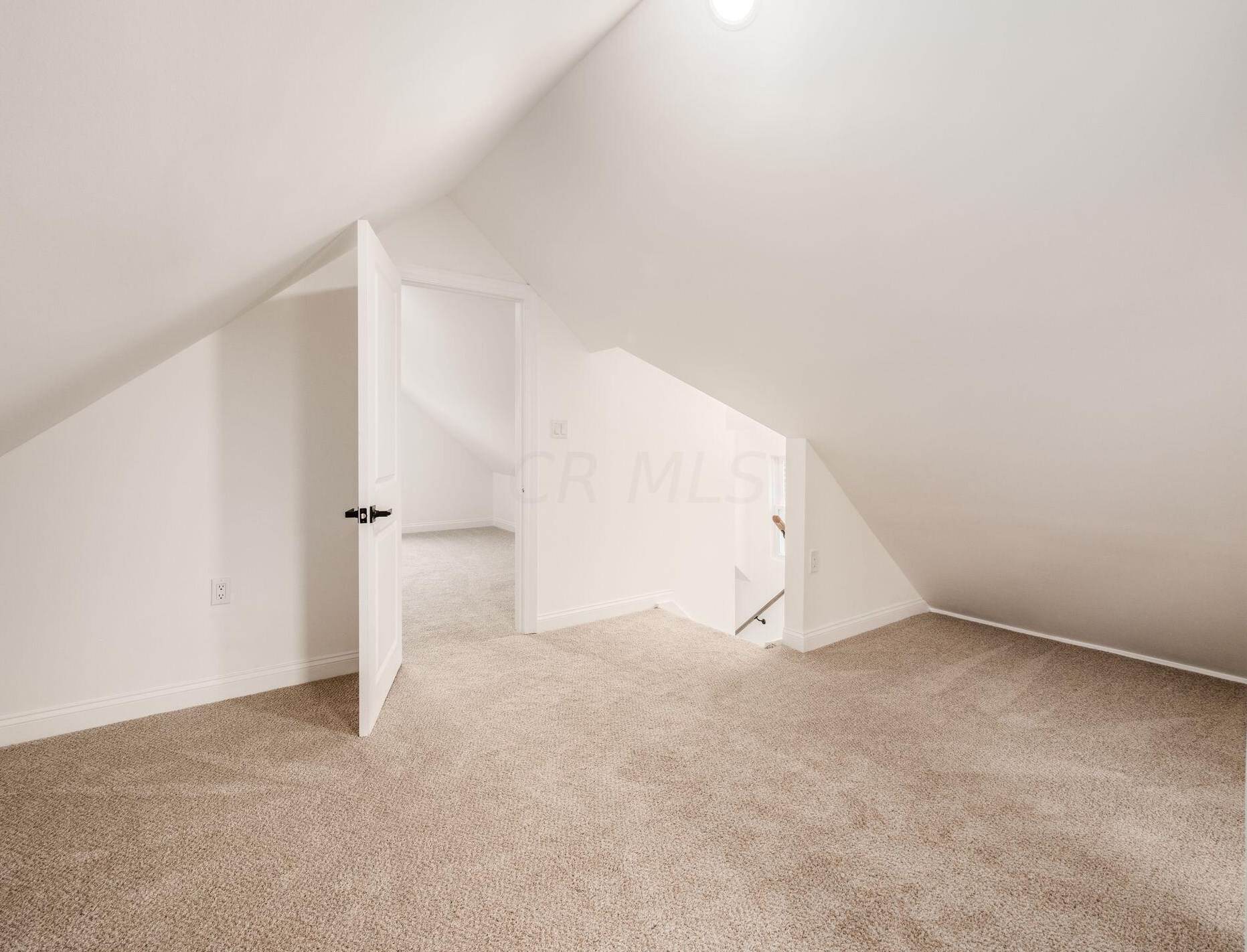 1111 Whittier St, Columbus OH  43206-3140 exterior