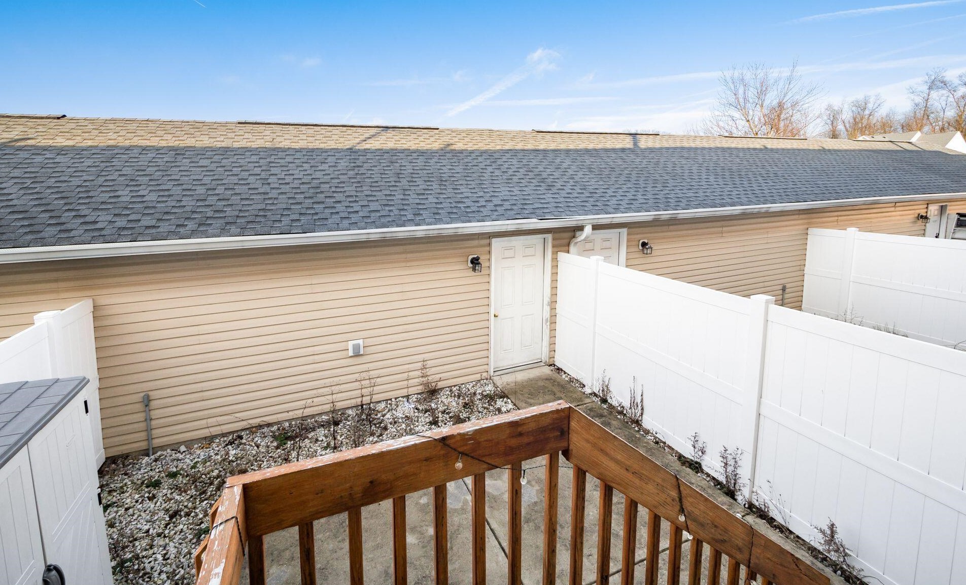 359 Oxford Oak Dr, Blacklick OH  43004-8484 exterior