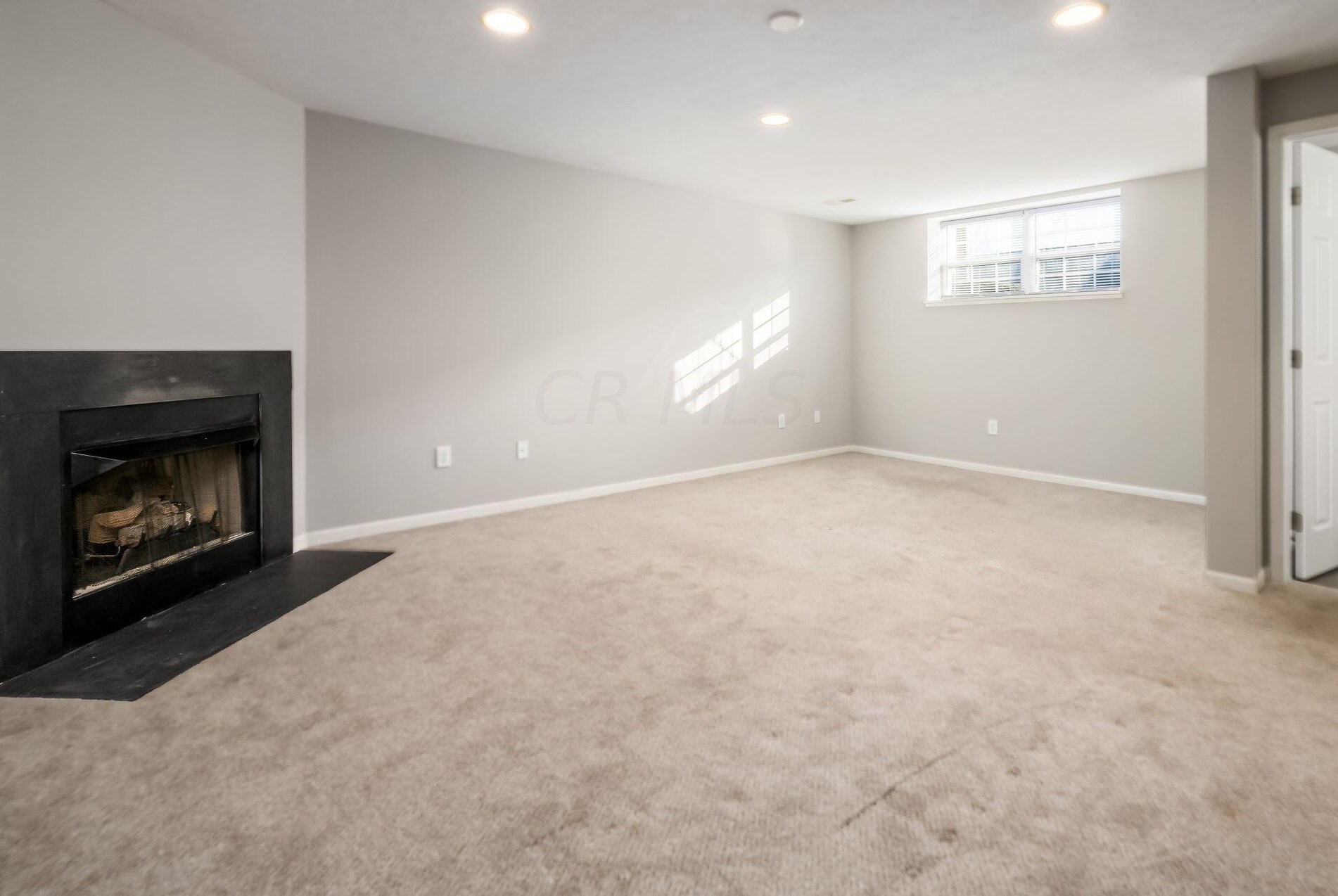 359 Oxford Oak Dr, Blacklick OH  43004-8484 exterior