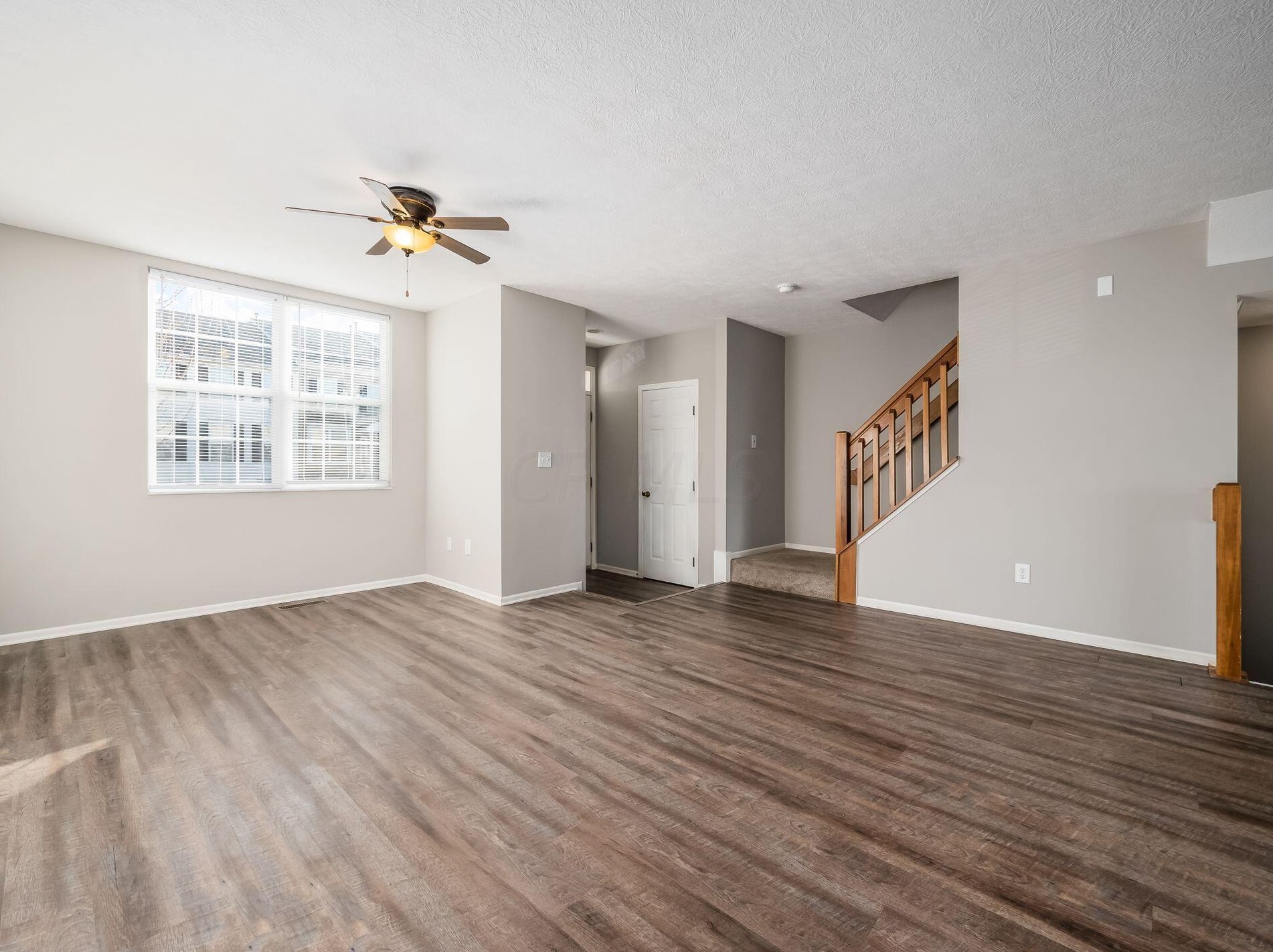 359 Oxford Oak Dr, Blacklick OH  43004-8484 exterior