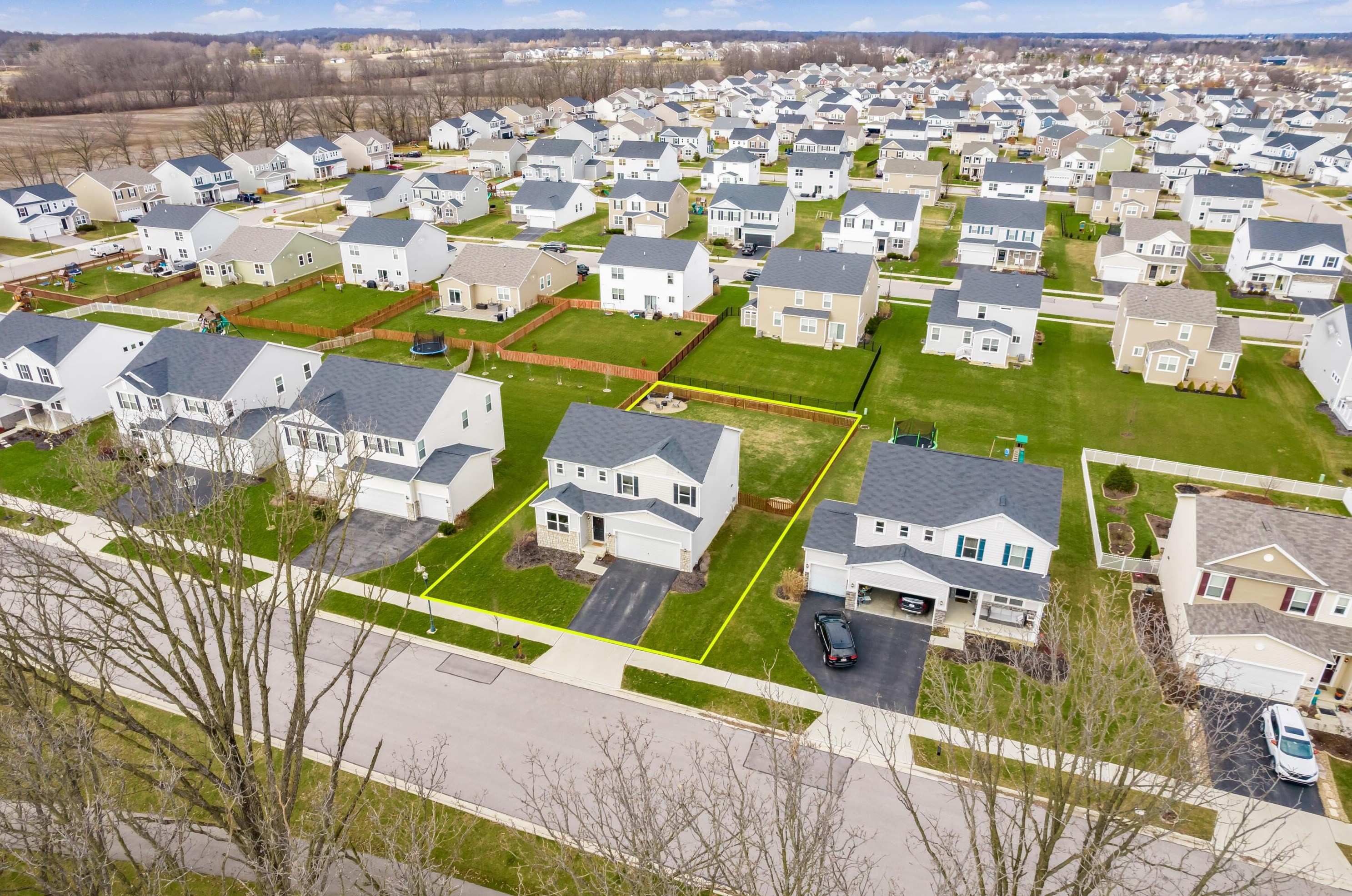 854 Boulder Dr, Delaware OH  43015-4213 exterior