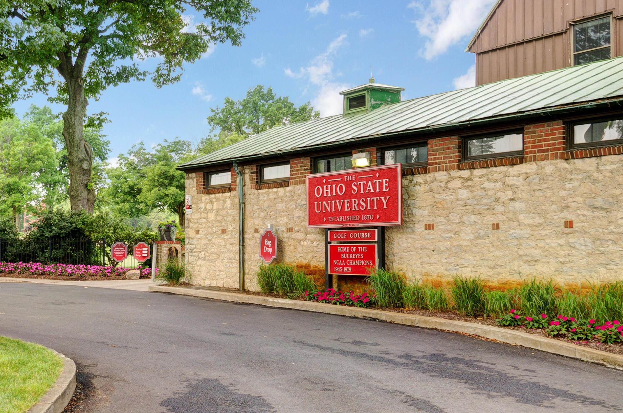 1981 Milden Rd, Columbus OH  43221-1937 exterior