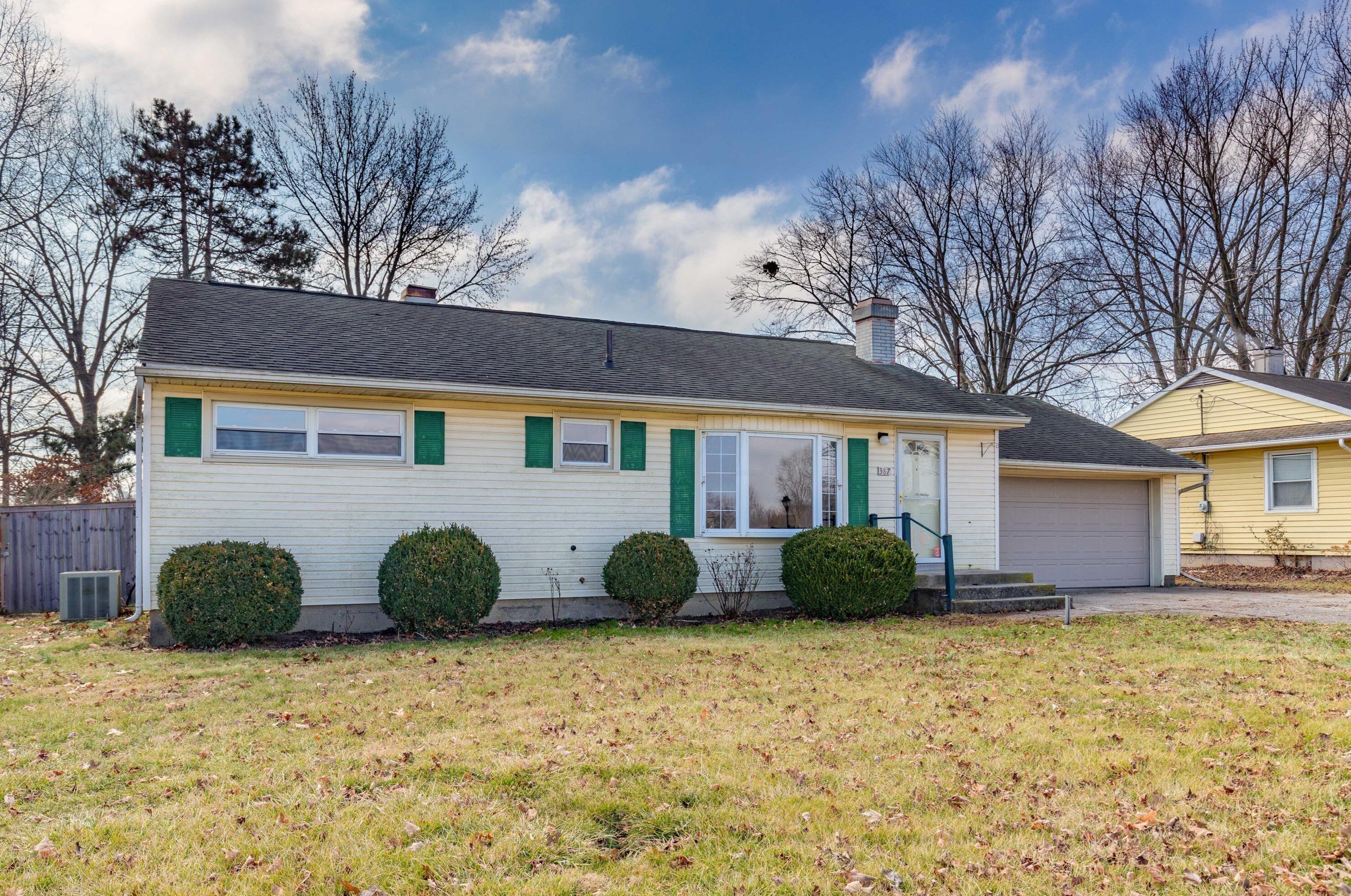 387 Pennsylvania Ave, Delaware OH  43015-1519 exterior
