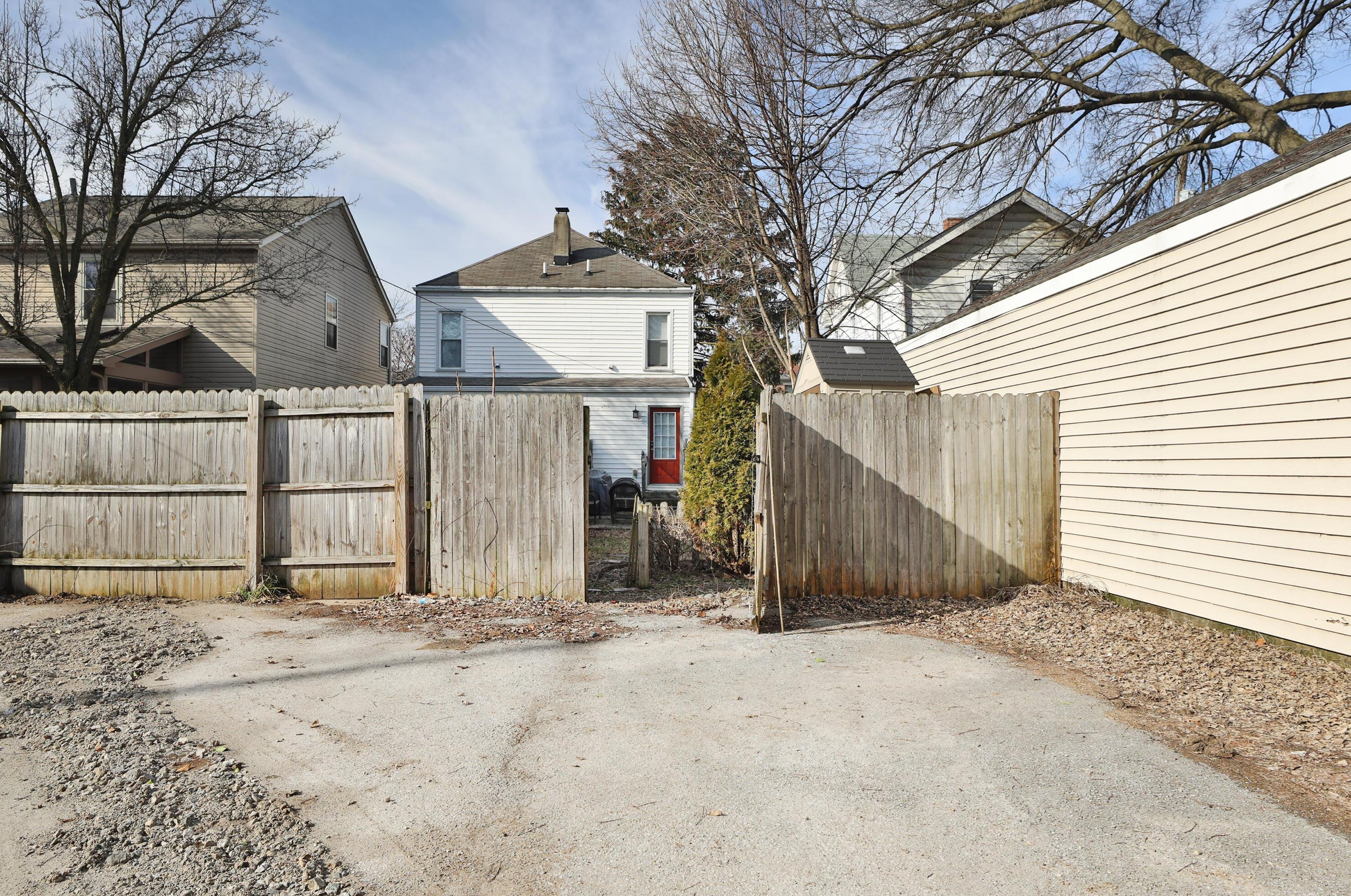 1026 Oregon Ave, Columbus OH 43201-3369 exterior