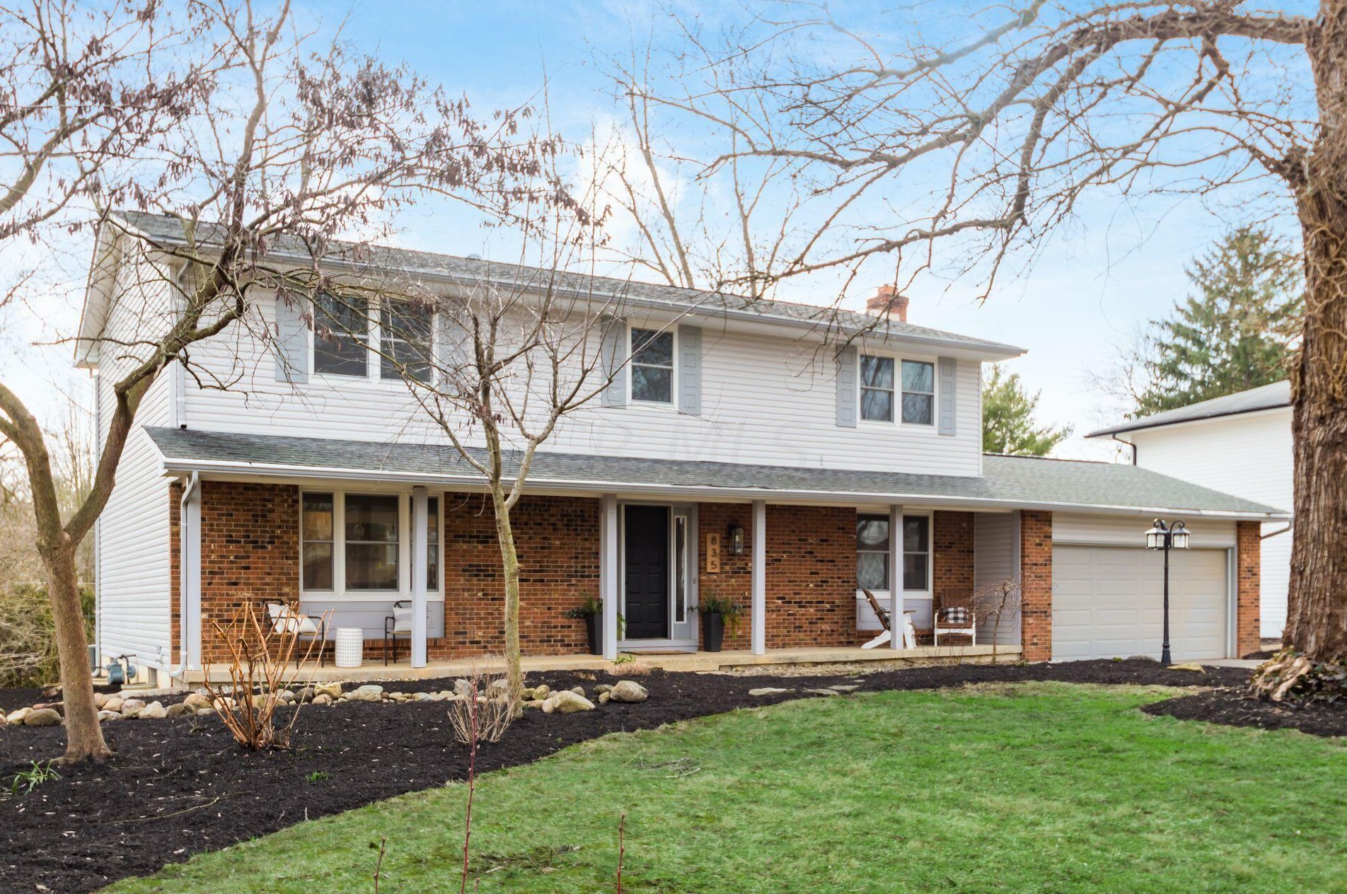 835 Colony Way, Columbus OH  43235-1755 exterior