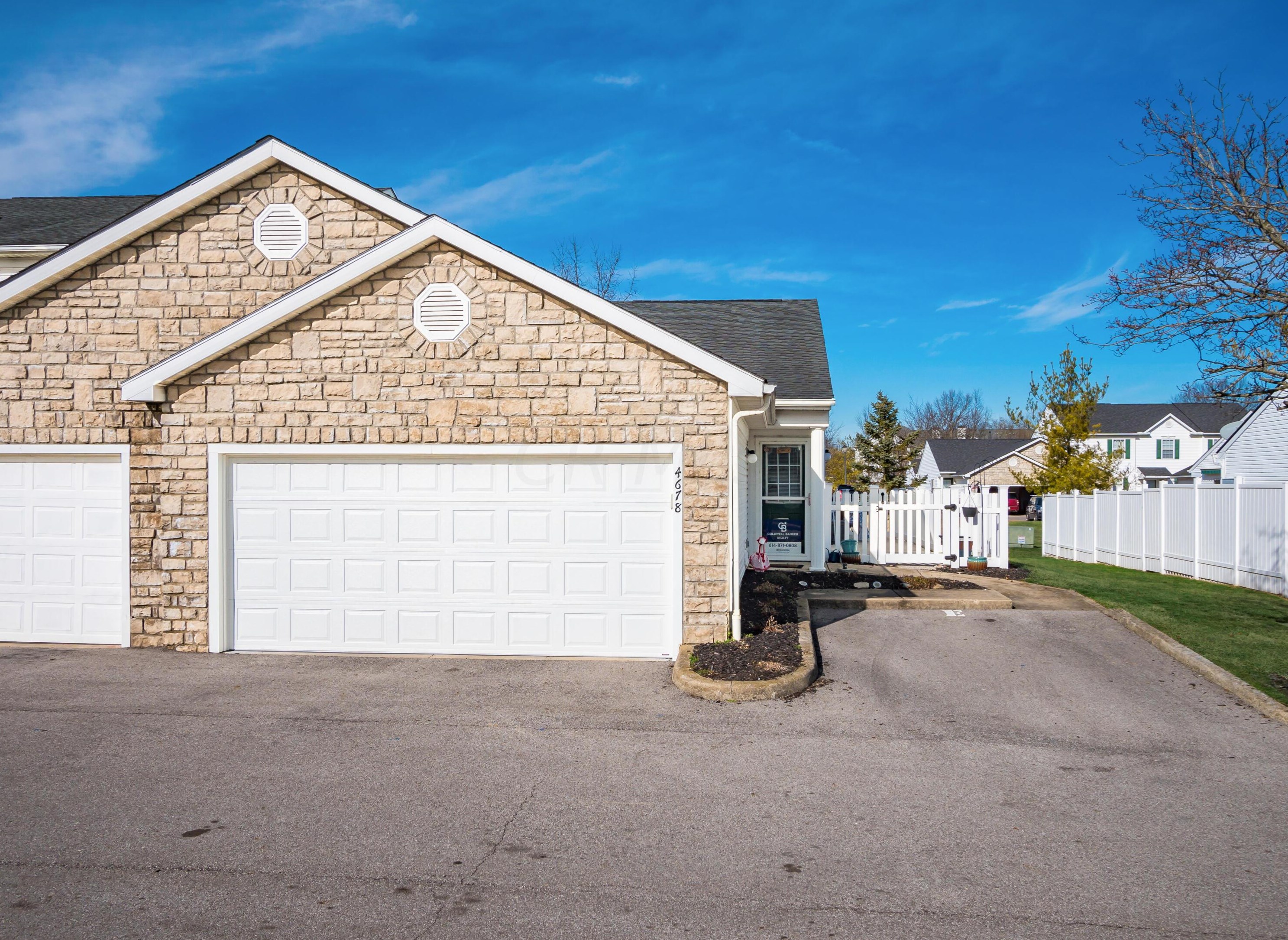 4678 Cadmus Dr, Columbus, OH 43228-8403