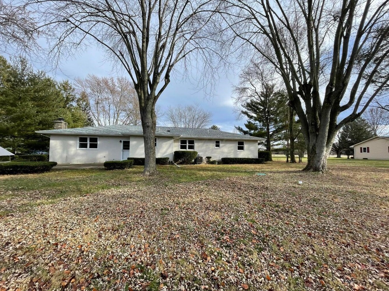 10555 Lockbourne Eastern Rd, Ashville, OH 43103-9513