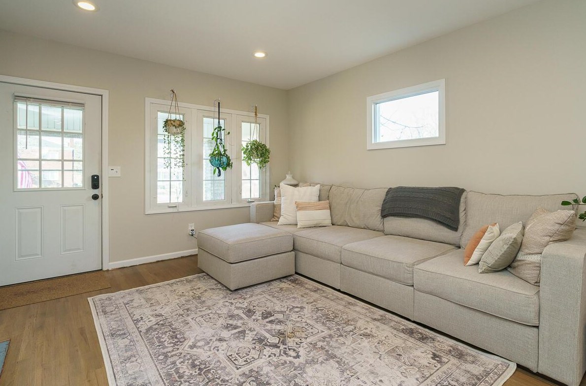 866 Blvd, Columbus OH 43221-2902 exterior