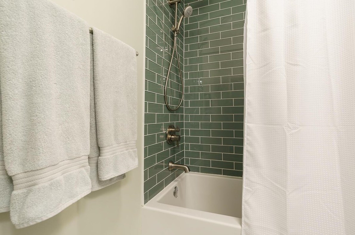 866 Blvd, Columbus OH 43221-2902 exterior