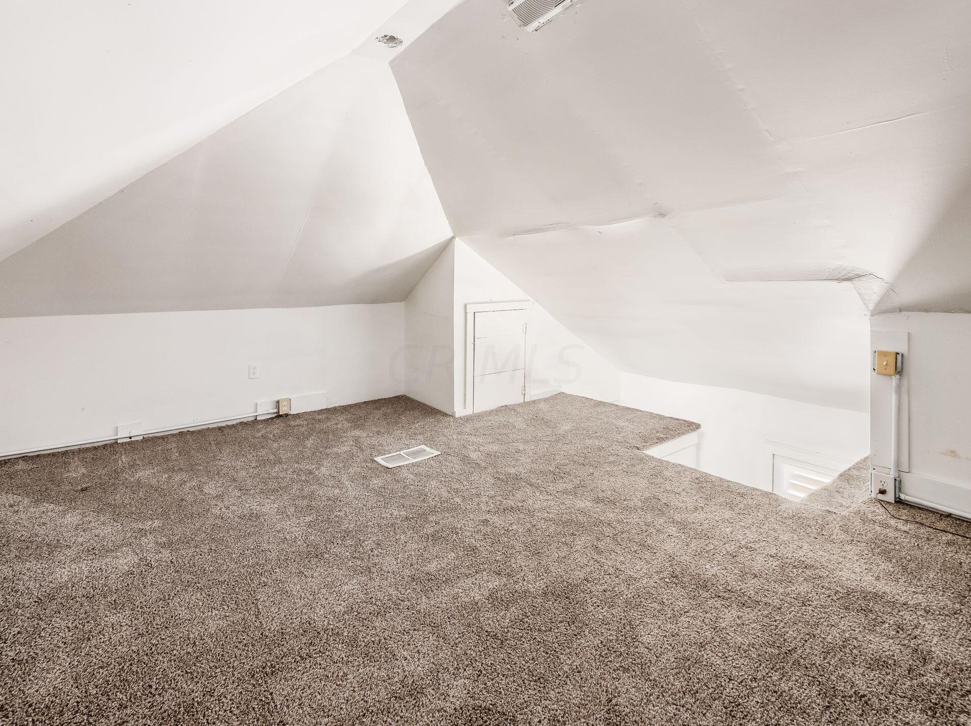 155 Wheatland Ave, Columbus OH  43204-3776 exterior