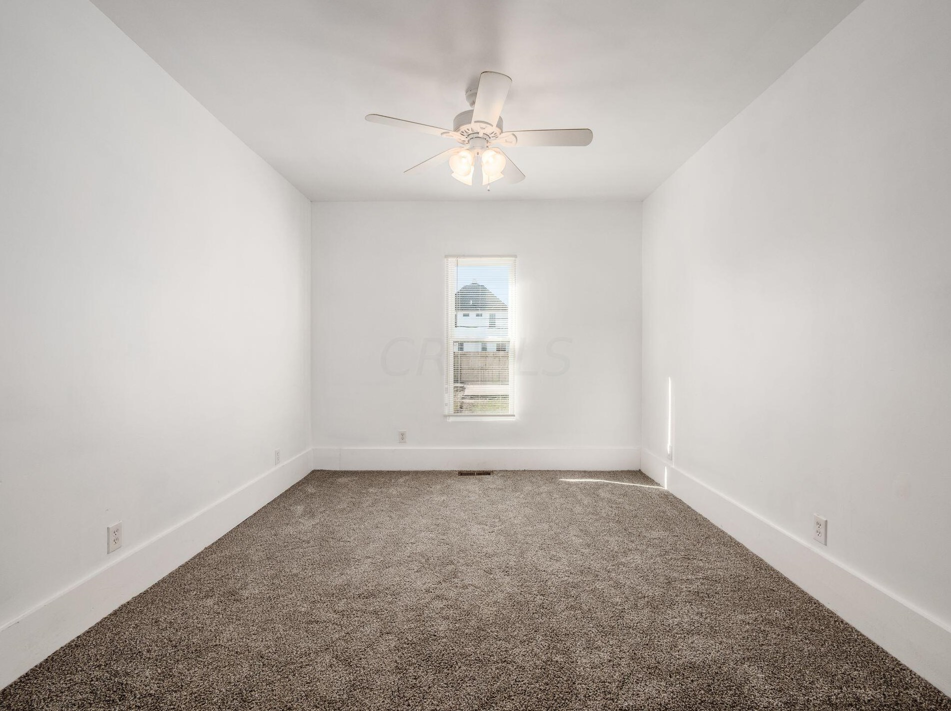 155 Wheatland Ave, Columbus OH  43204-3776 exterior