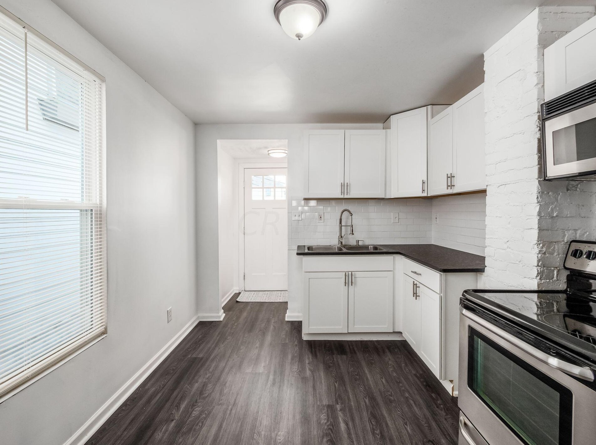 155 Wheatland Ave, Columbus OH  43204-3776 exterior