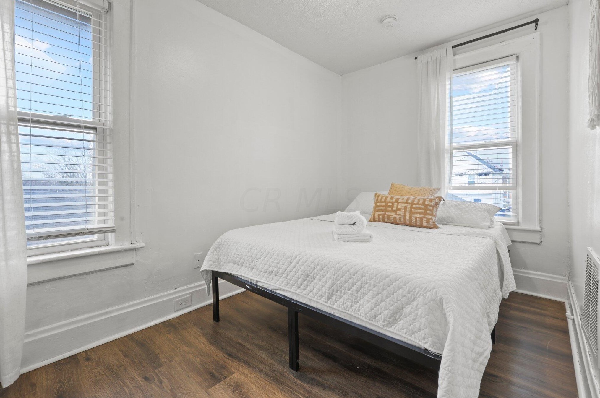 612 2 Ave, Columbus OH 43201-3781 exterior