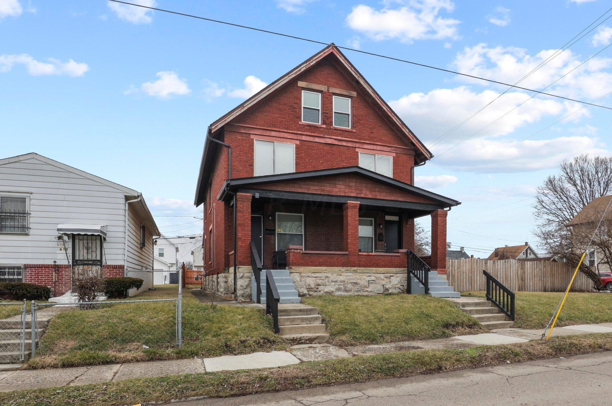 612 2 Ave, Columbus OH 43201-3781 exterior