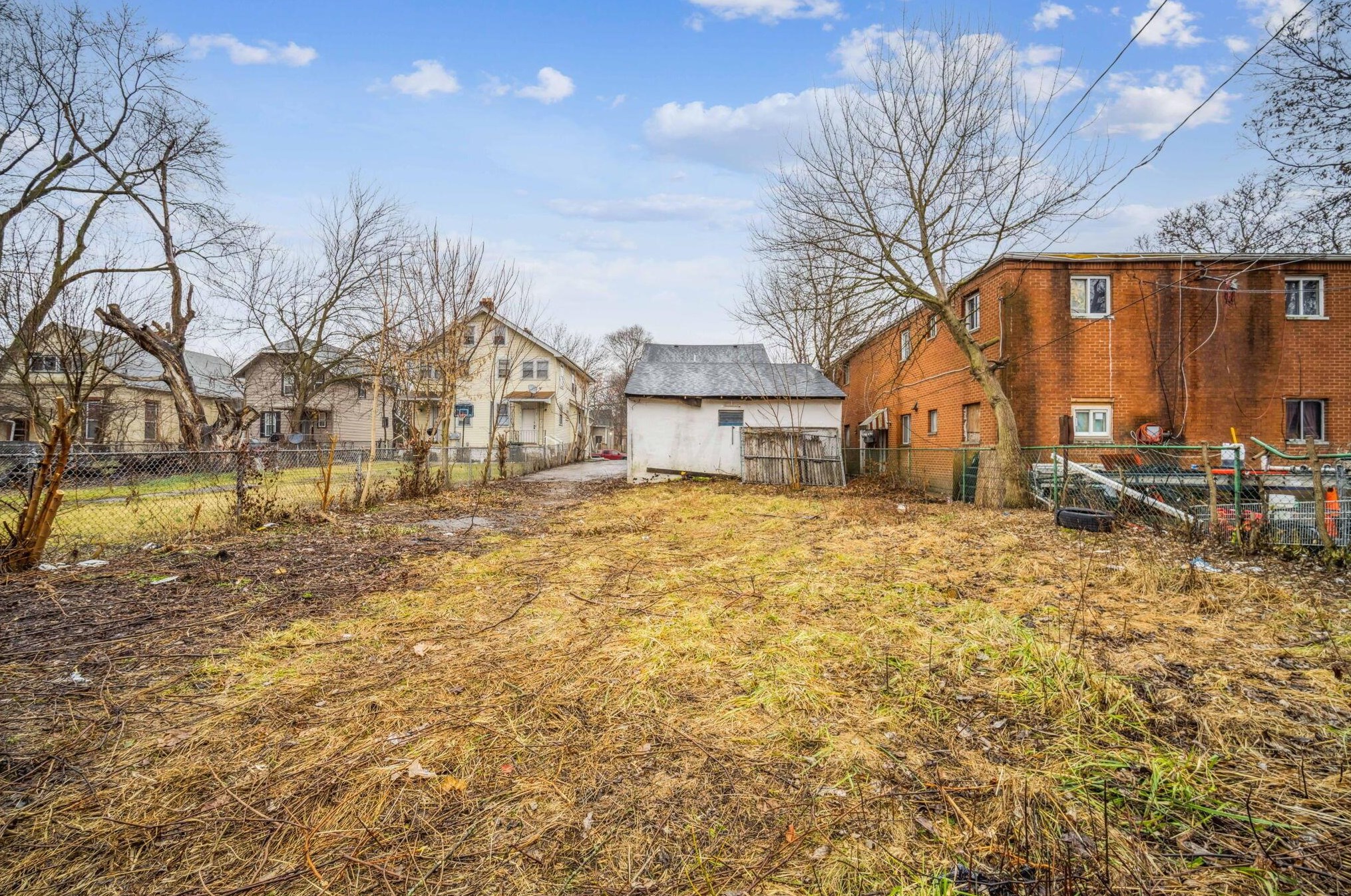 153 Clarendon Ave, Columbus OH 43223-1005 exterior