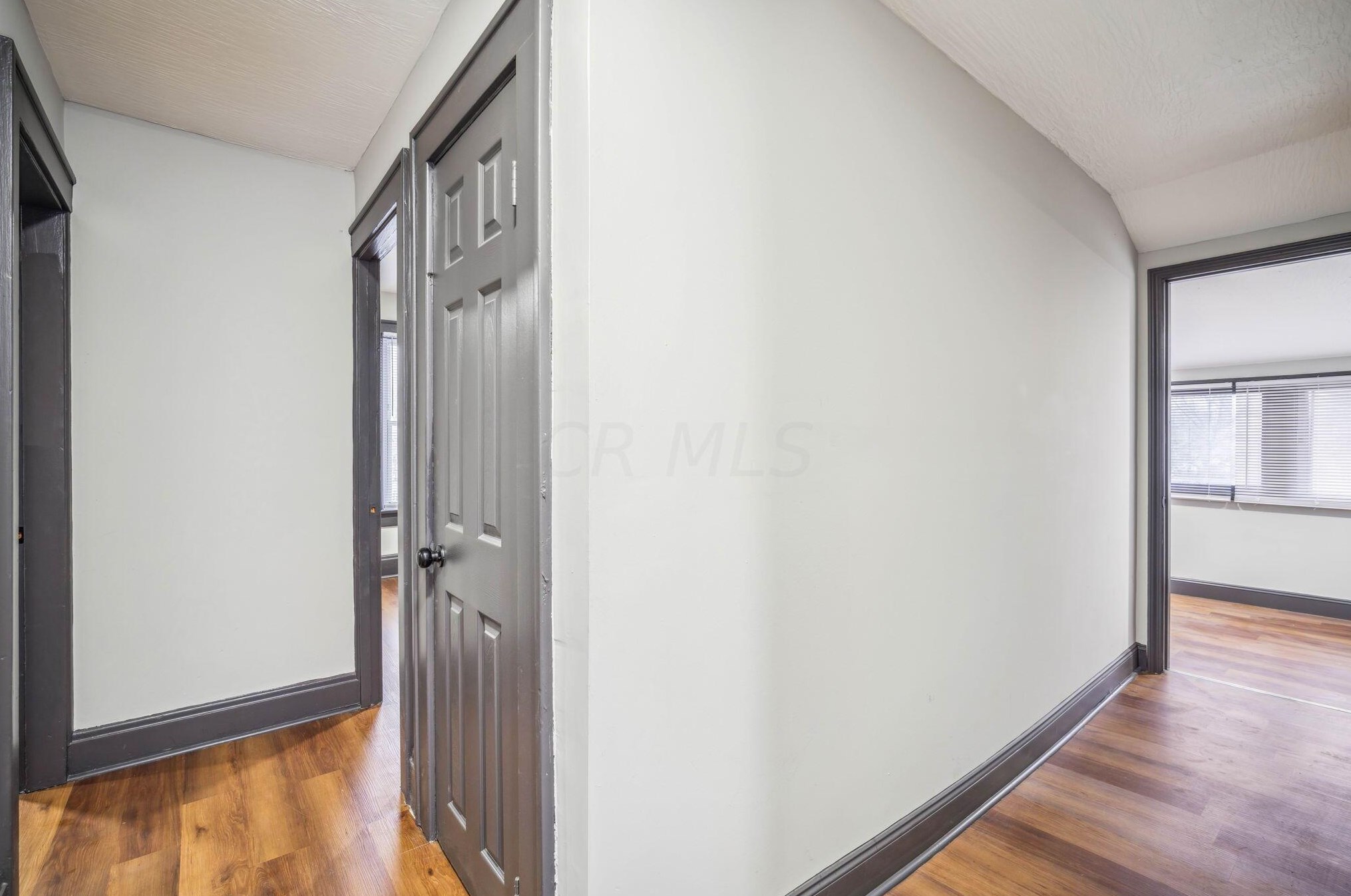 153 Clarendon Ave, Columbus OH 43223-1005 exterior