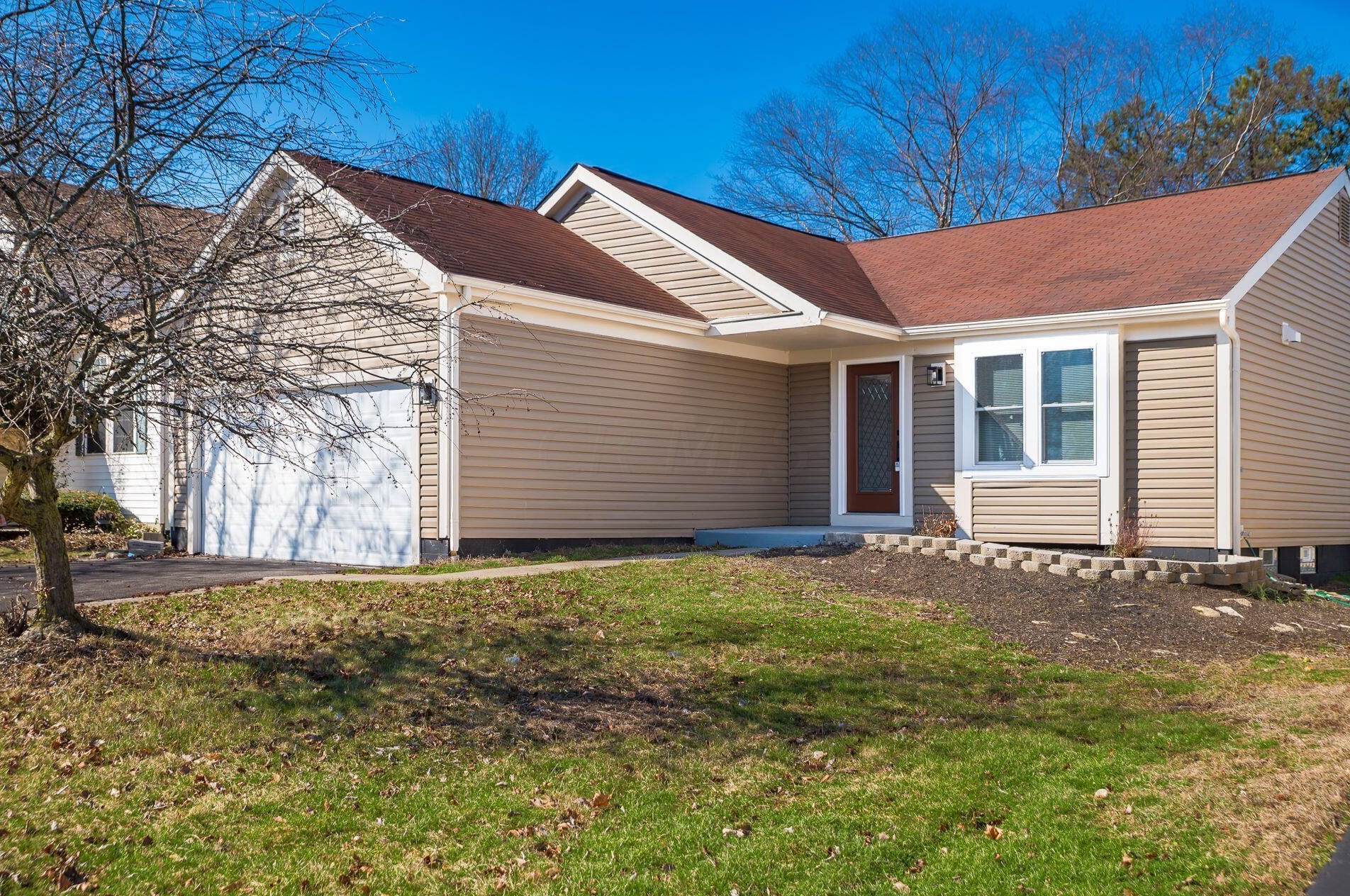 7640 Kittansett Ln, Pickerington, OH 43147