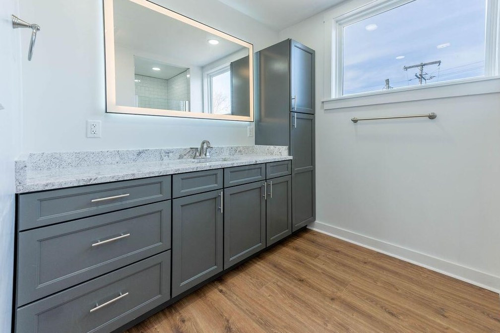 936 Bellows Ave, Columbus OH  43223-1514 exterior