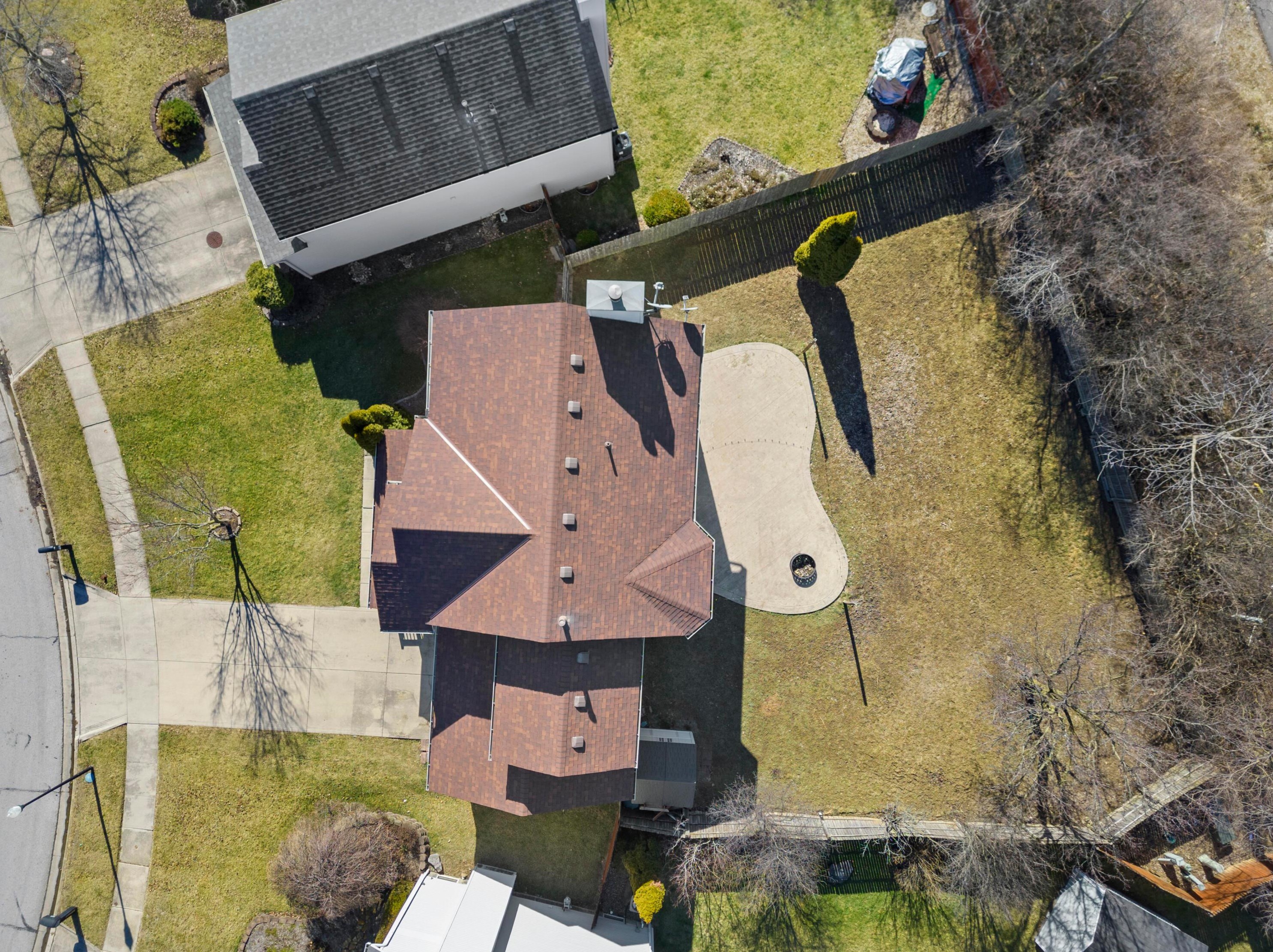 1511 Brookforest Dr, Columbus OH  43204-5027 exterior