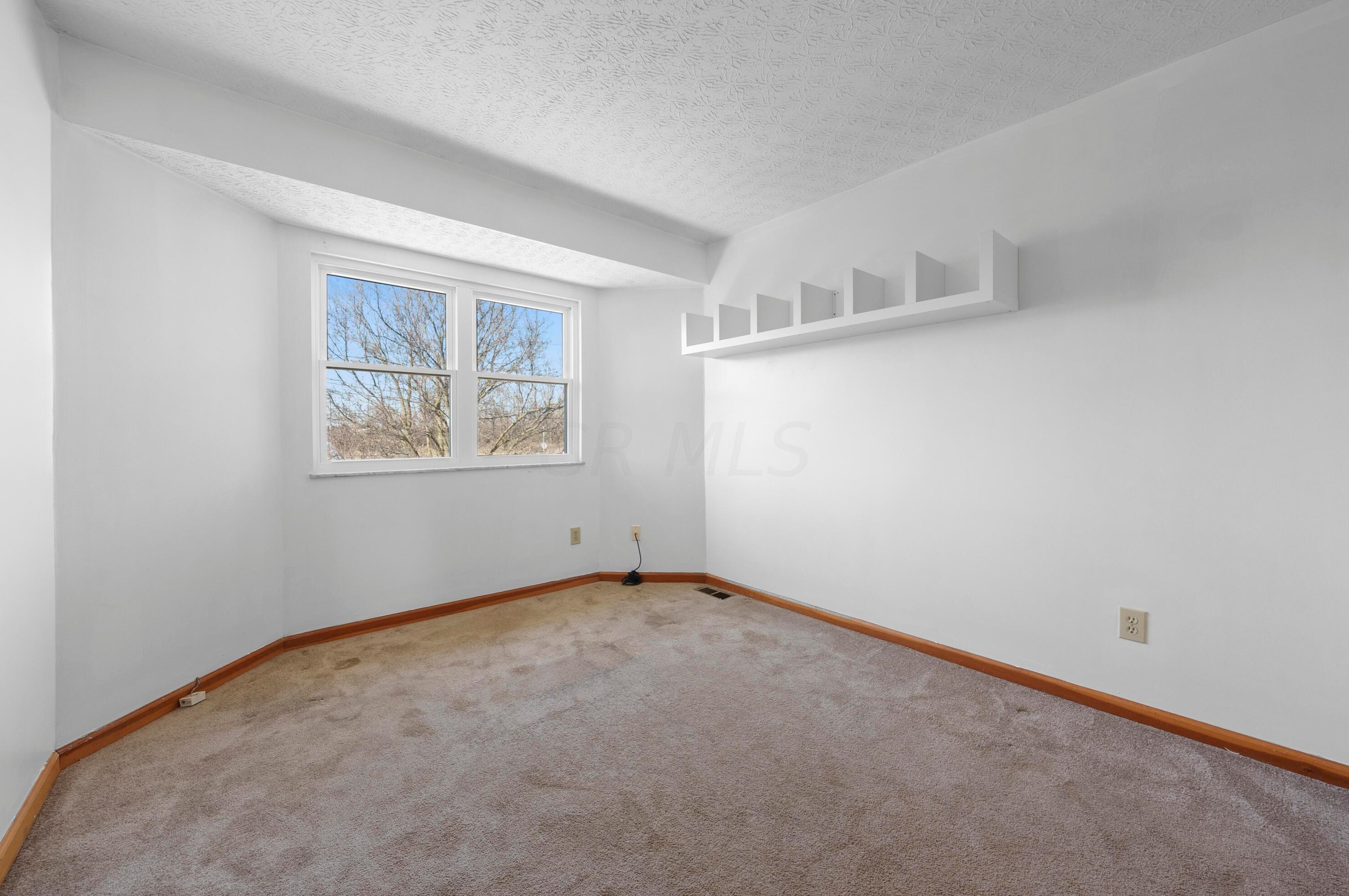 1511 Brookforest Dr, Columbus OH  43204-5027 exterior