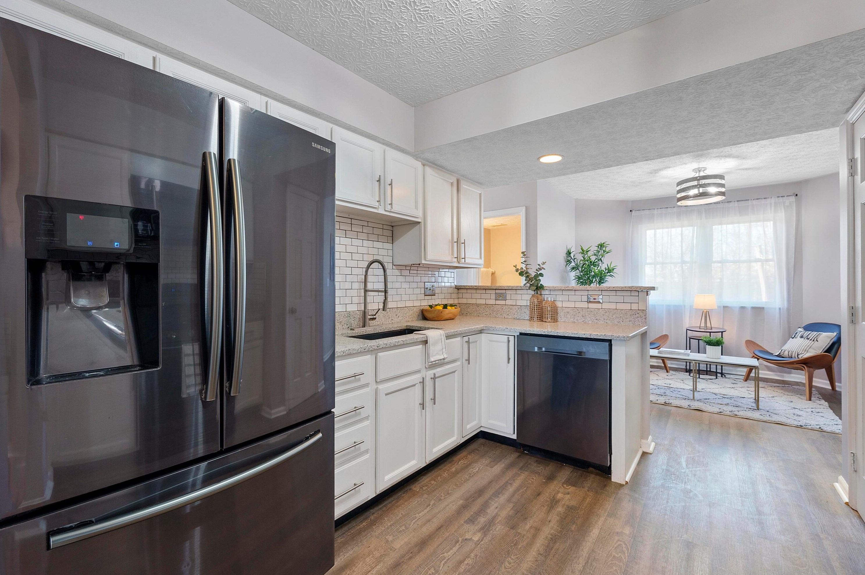 1511 Brookforest Dr, Columbus OH  43204-5027 exterior