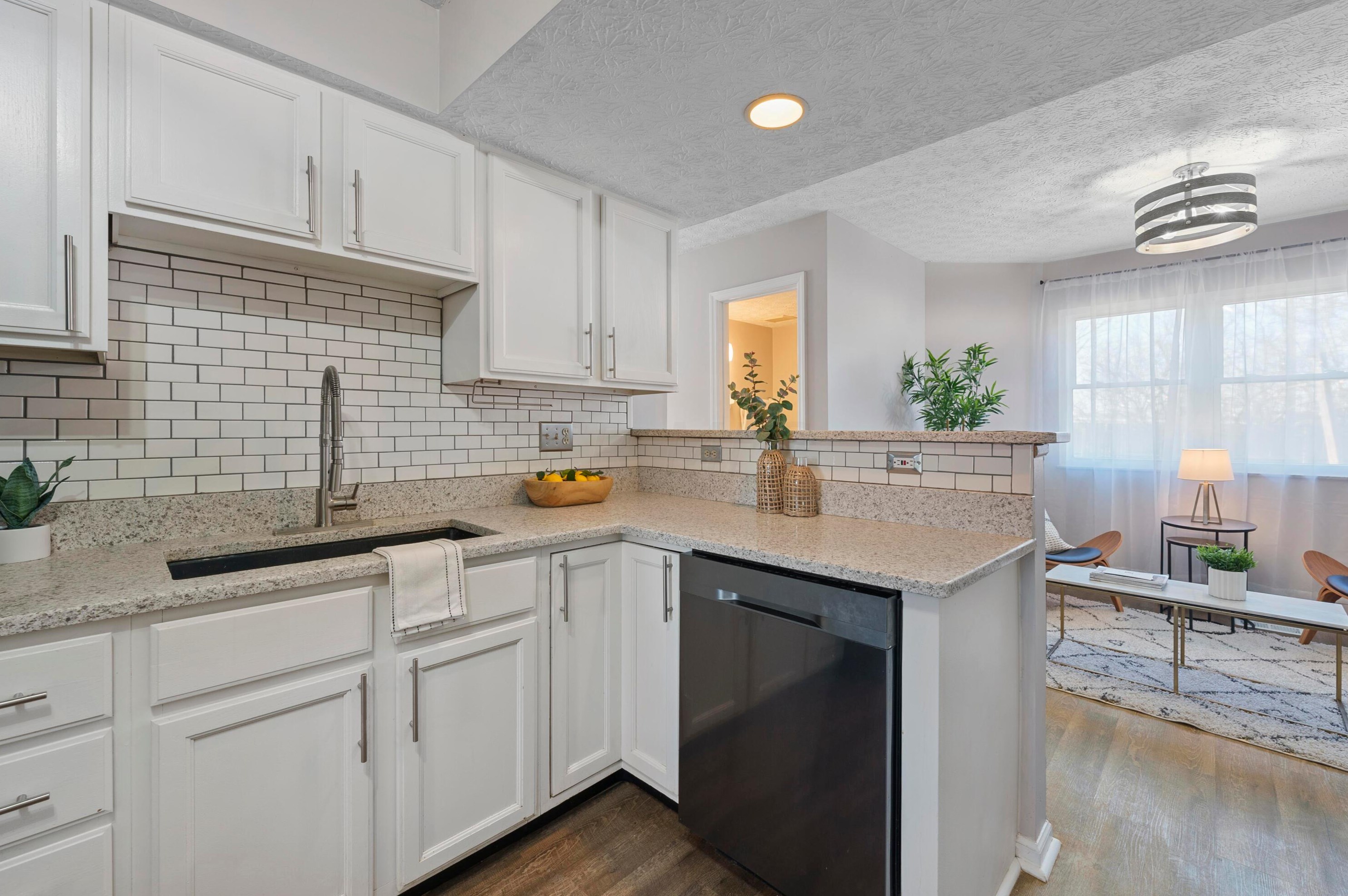 1511 Brookforest Dr, Columbus OH  43204-5027 exterior