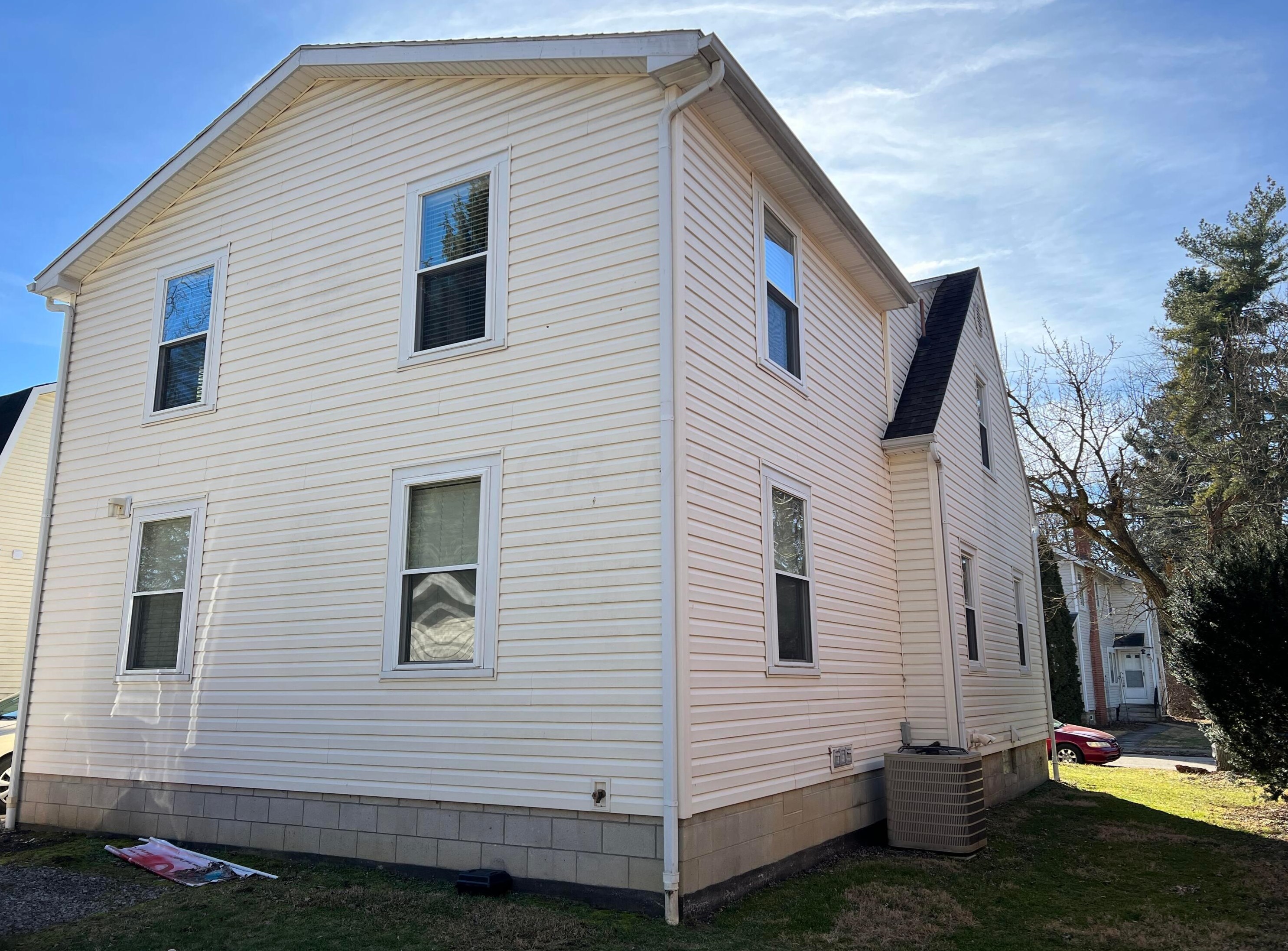 30 Lincoln St, Westerville OH  43081-1500 exterior