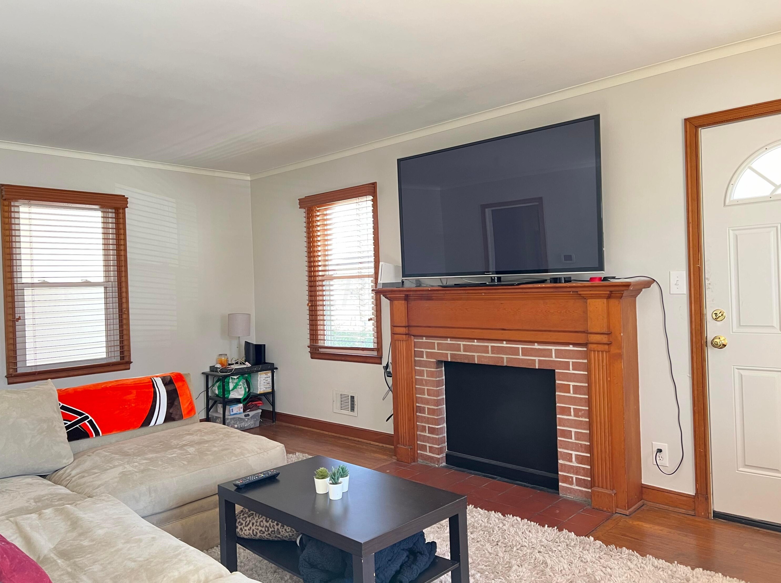 30 Lincoln St, Westerville OH  43081-1500 exterior