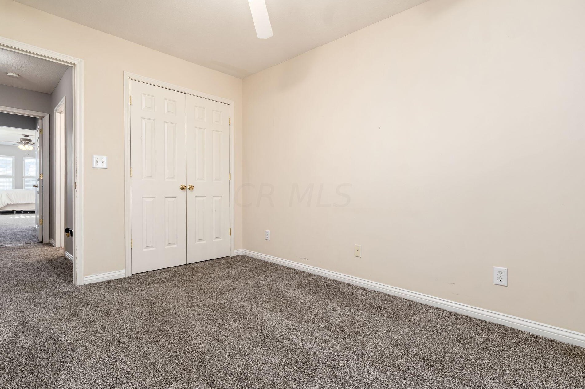 574 Chadwood Dr, Columbus OH  43230-6255 exterior