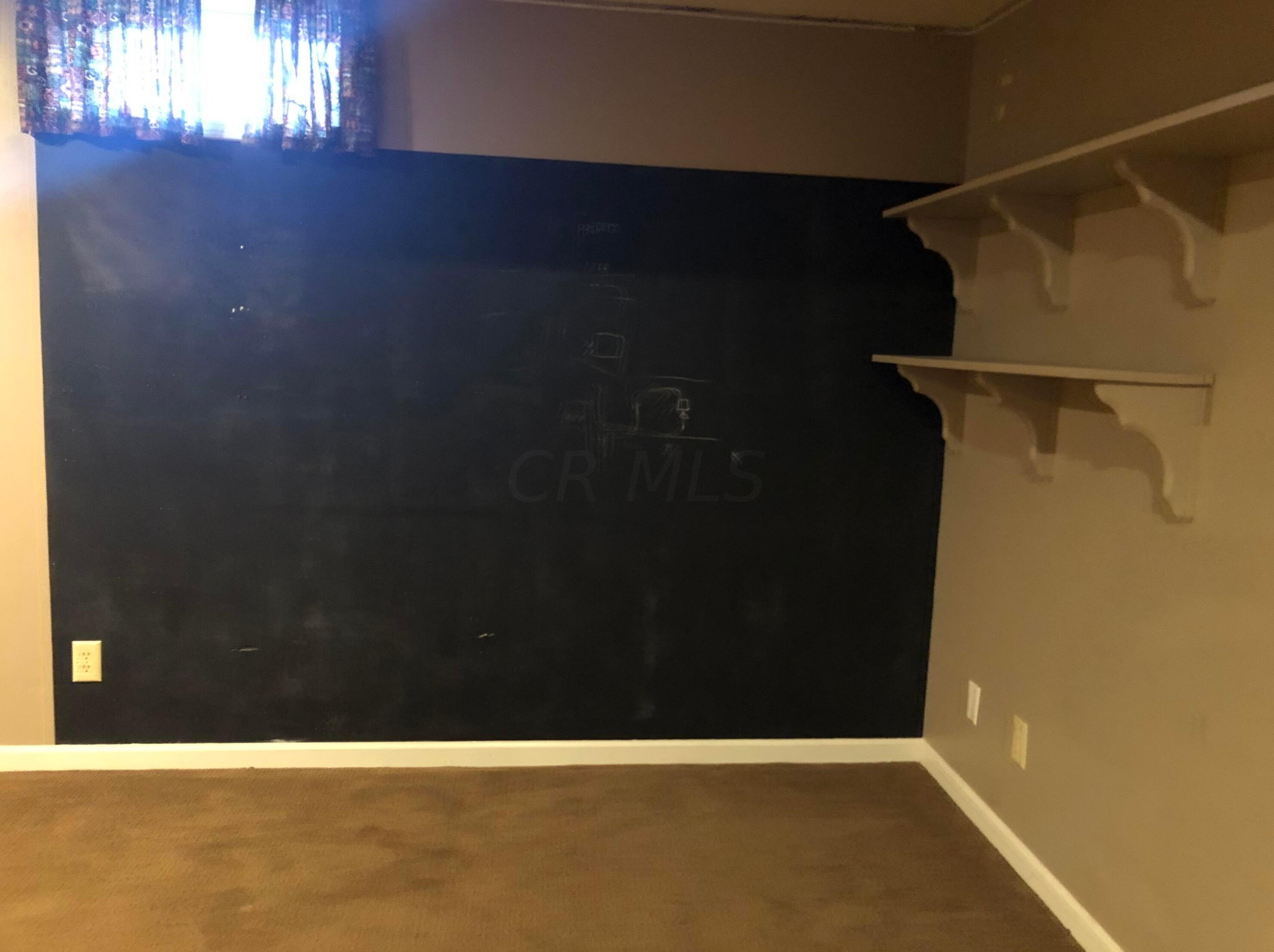 124 Coventry Ct, Lancaster OH  43130-4135 exterior