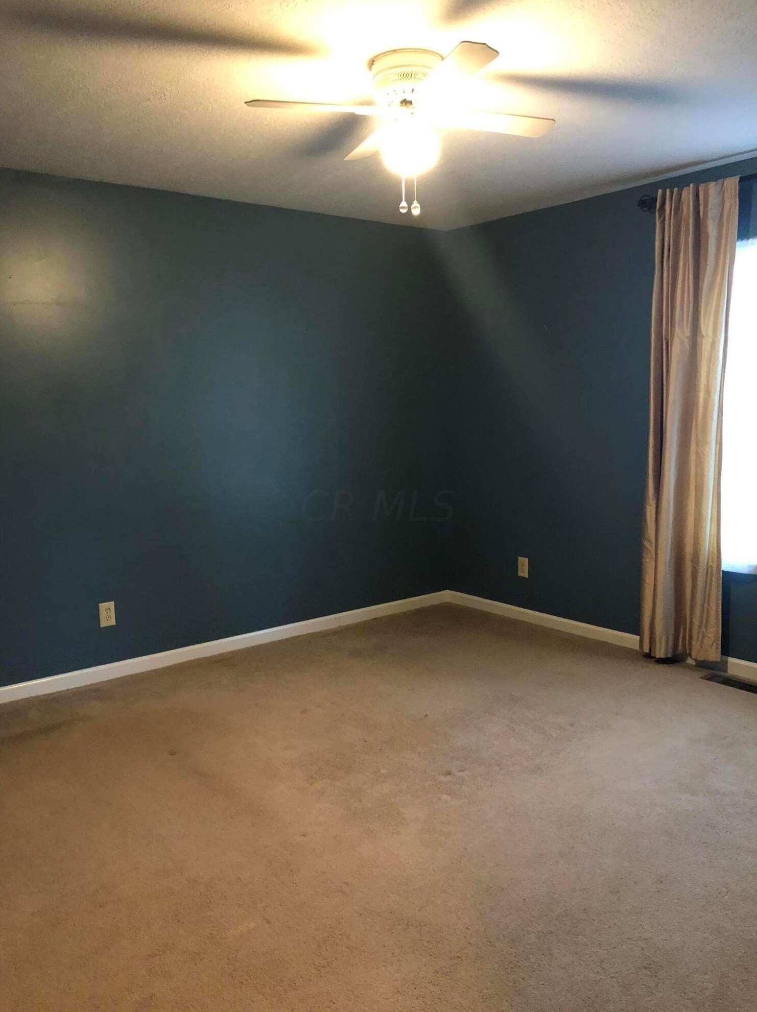 124 Coventry Ct, Lancaster OH  43130-4135 exterior
