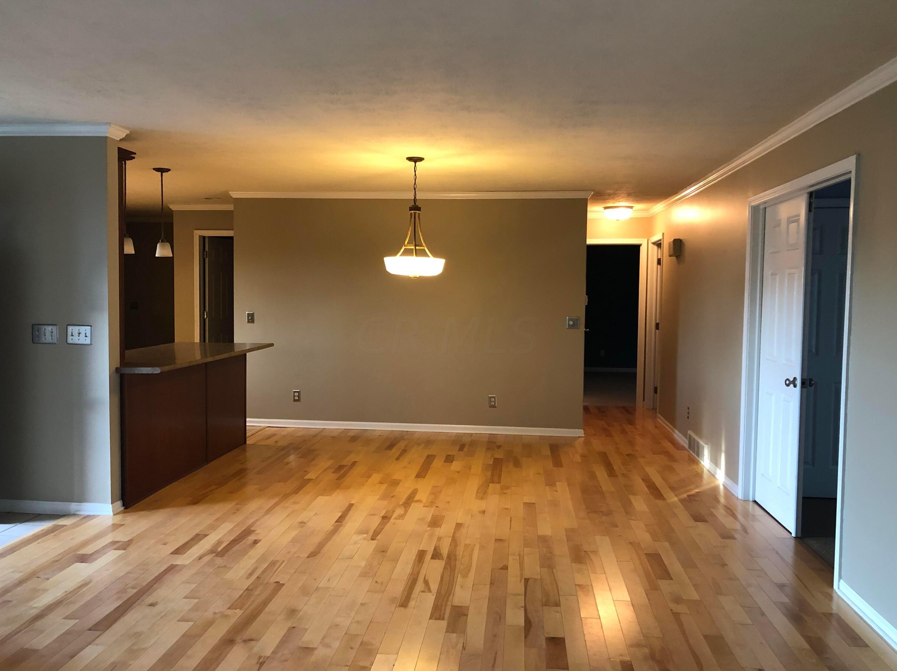 124 Coventry Ct, Lancaster OH  43130-4135 exterior