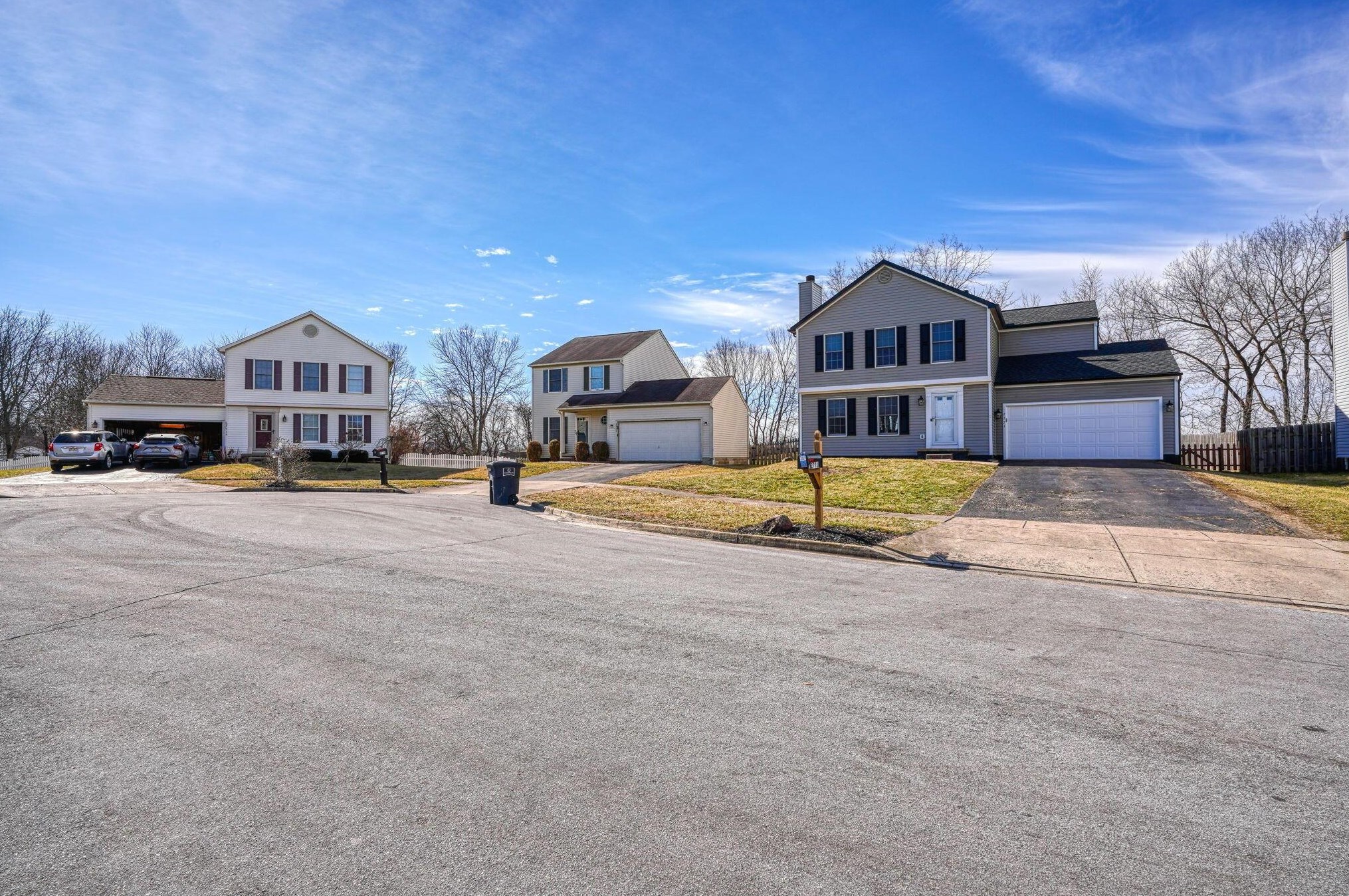 2771 Cross Creek Ave, Lancaster OH  43130-7811 exterior