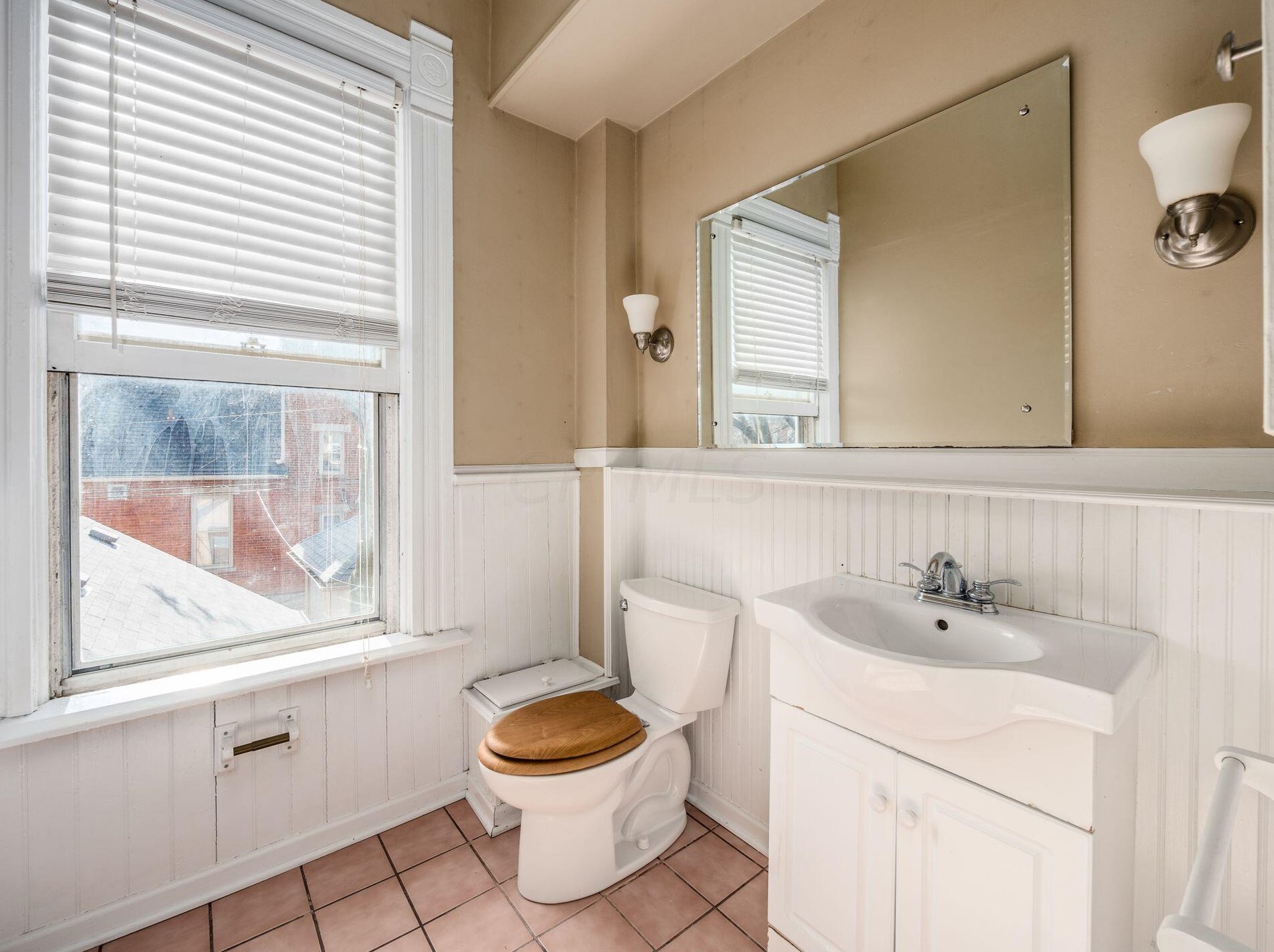 35 Thurman Ave, Columbus OH  43206-3423 exterior