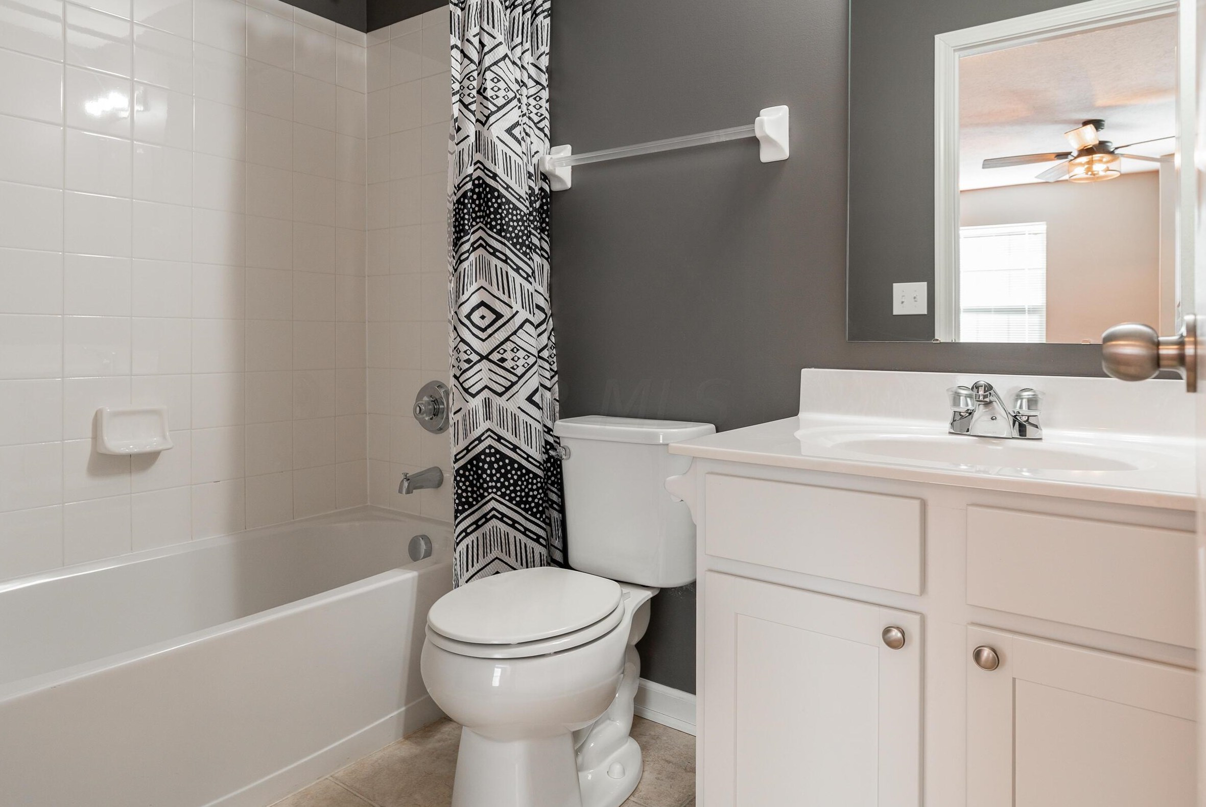 5654 Alliance Way, Columbus OH  43228-8947 exterior