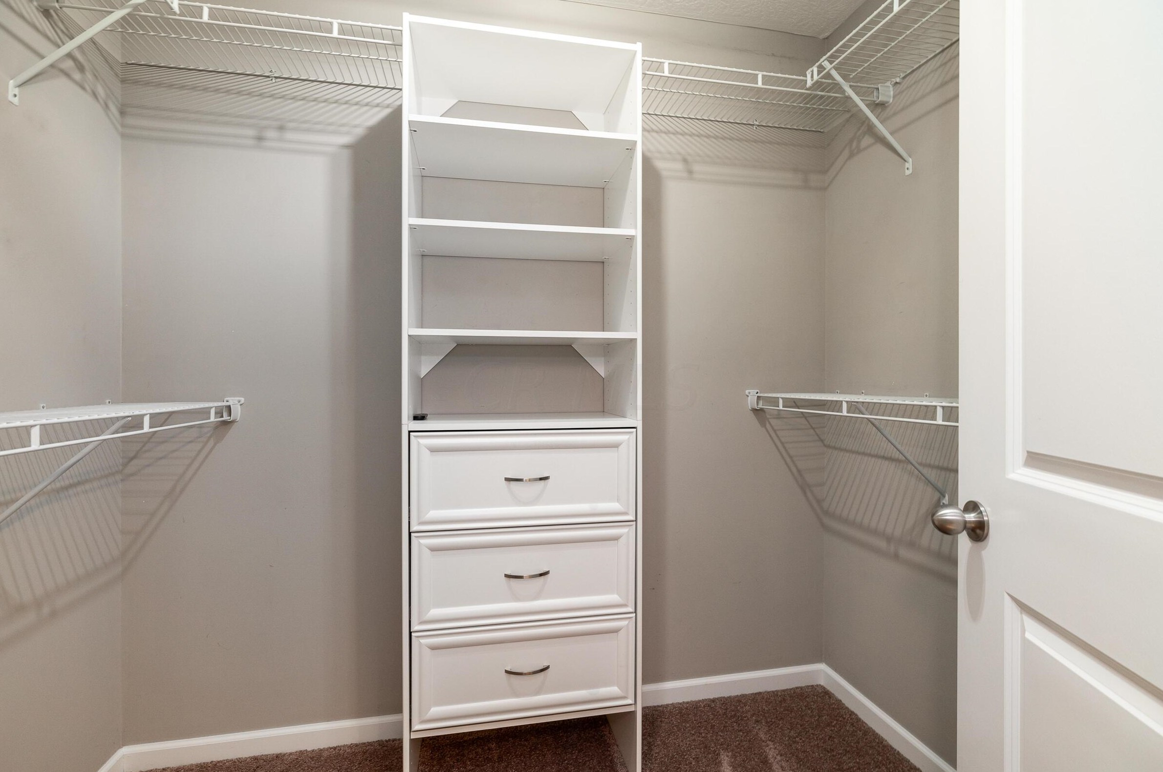 5654 Alliance Way, Columbus OH  43228-8947 exterior