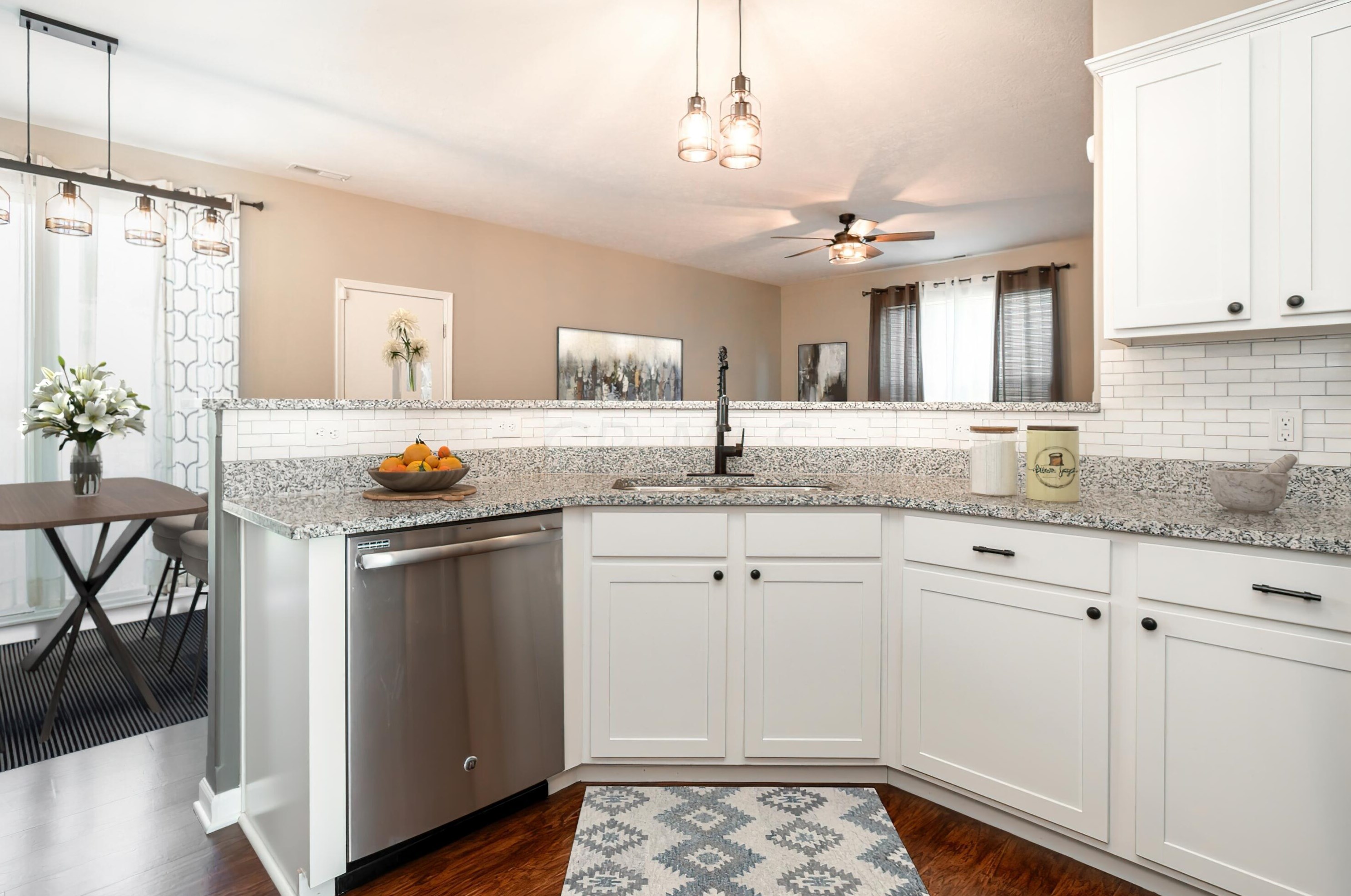 5654 Alliance Way, Columbus OH  43228-8947 exterior