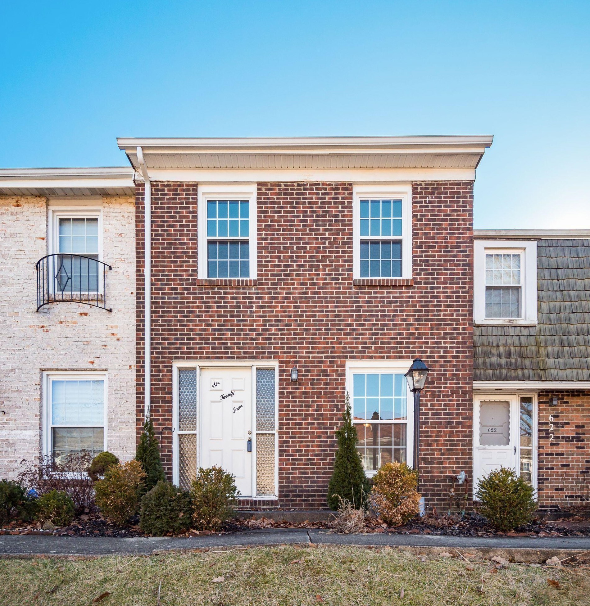 624 Dlyn St, Columbus, OH 43228