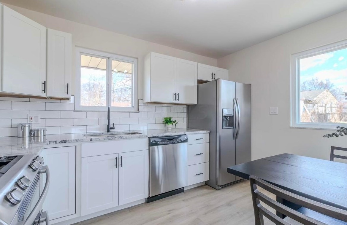 3750 Dort Pl, Columbus OH  43227-2022 exterior