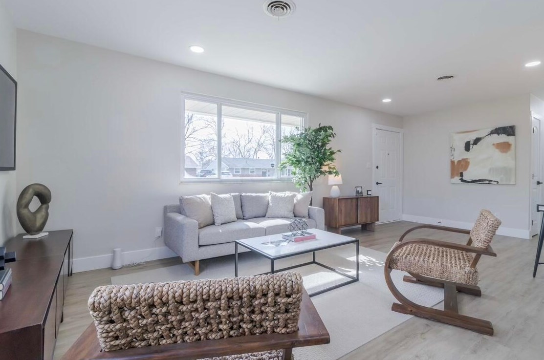 3750 Dort Pl, Columbus OH  43227-2022 exterior