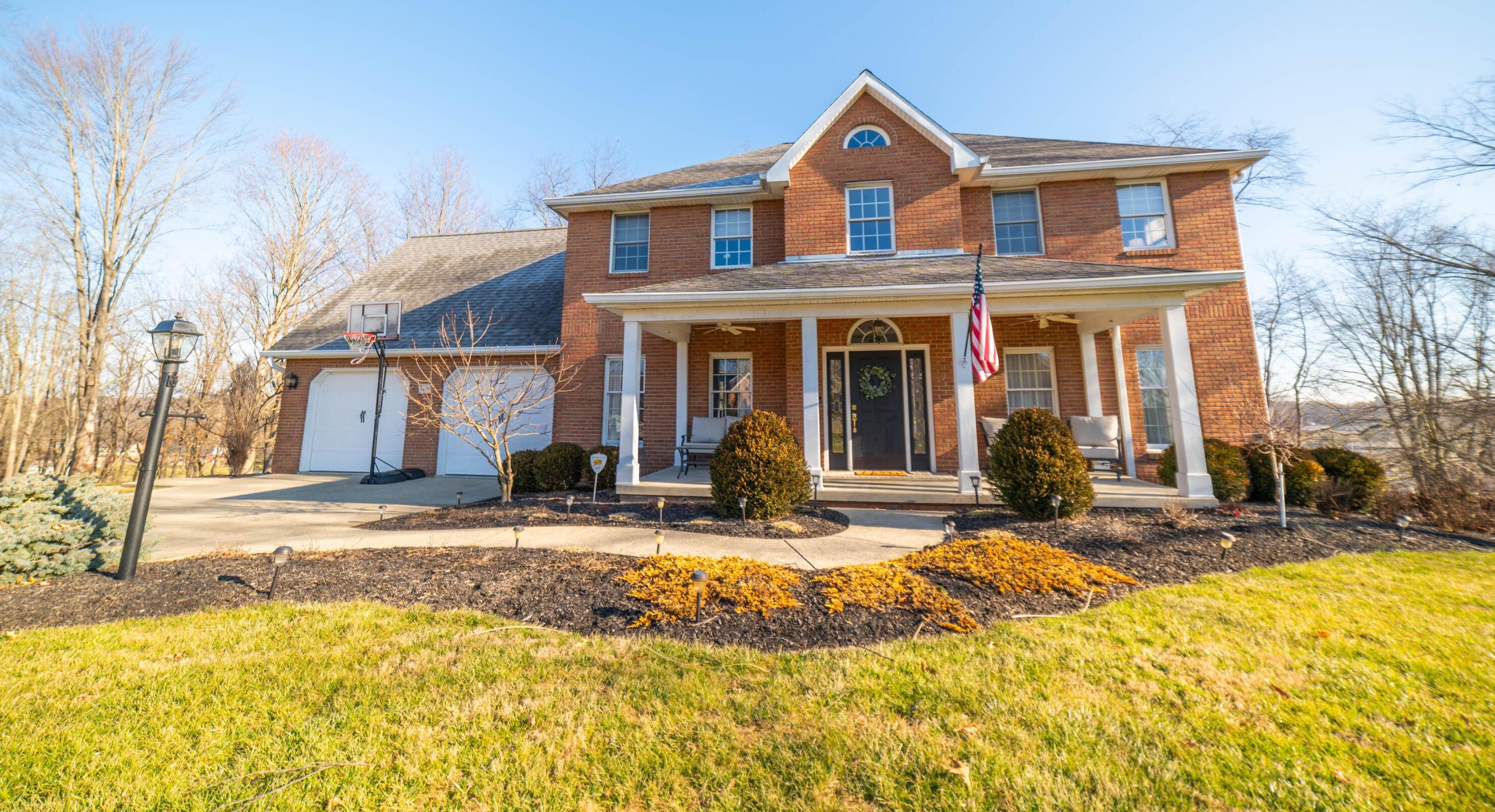 1410 Leslie Ln, Lancaster, OH 43130-1357