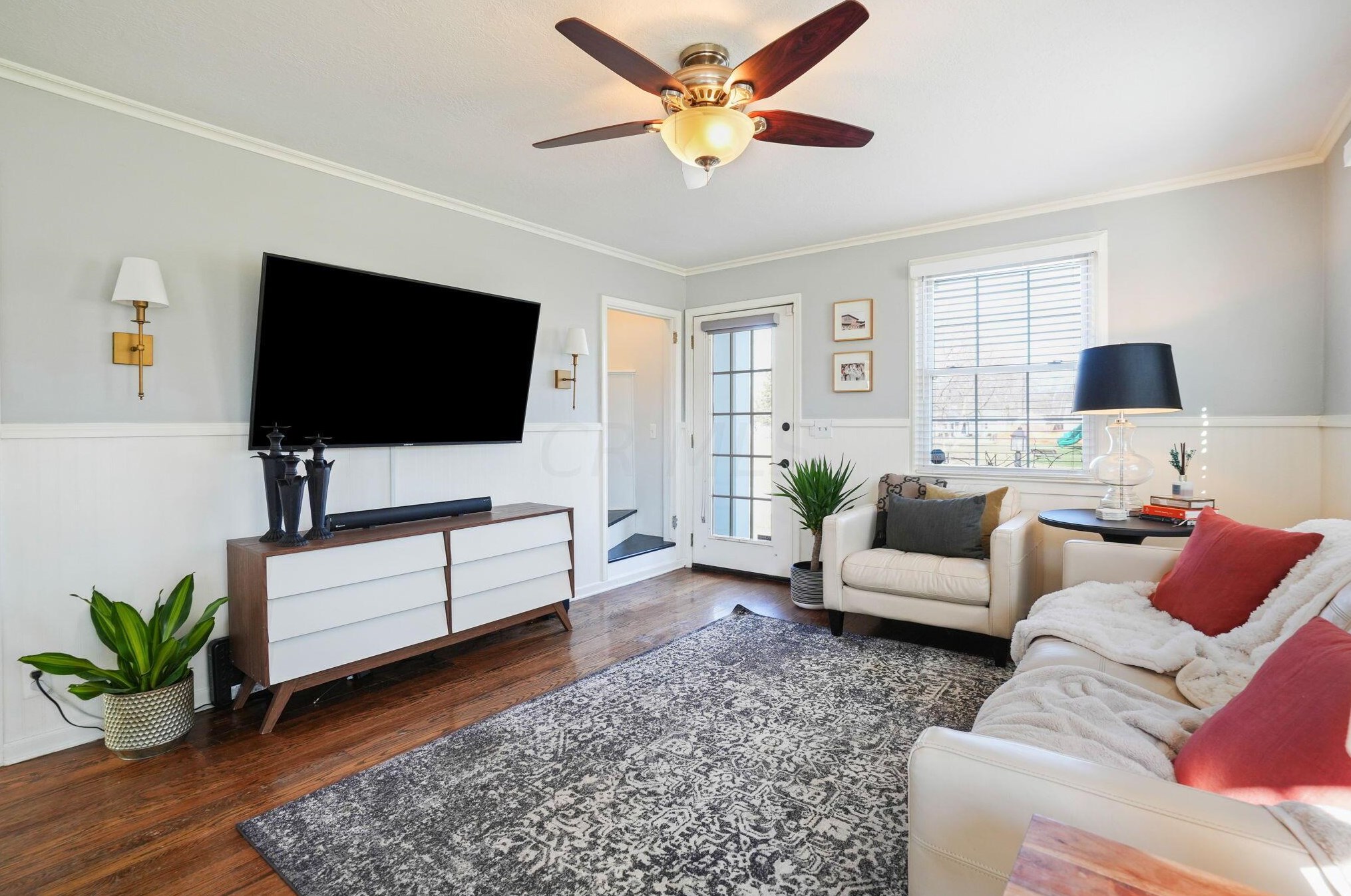 395 Selby Blvd, Columbus OH  43085-3623 exterior