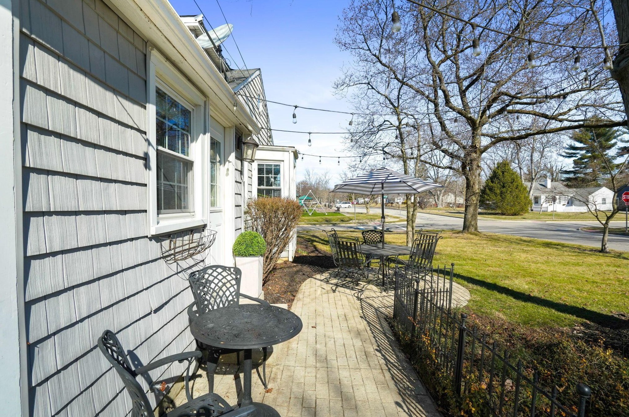 395 Selby Blvd, Columbus OH  43085-3623 exterior