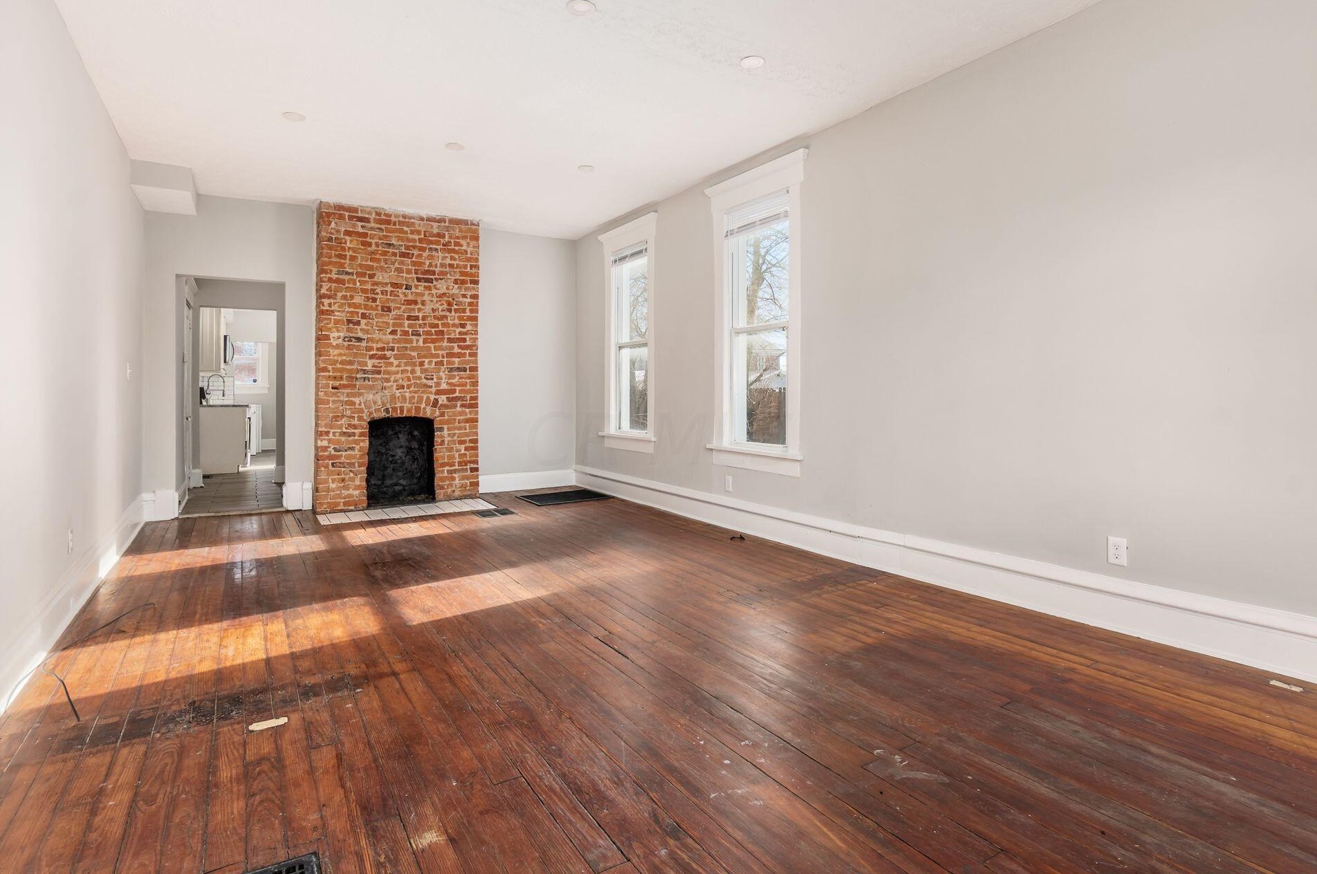 368 Garfield Ave, Columbus OH  43203-1317 exterior