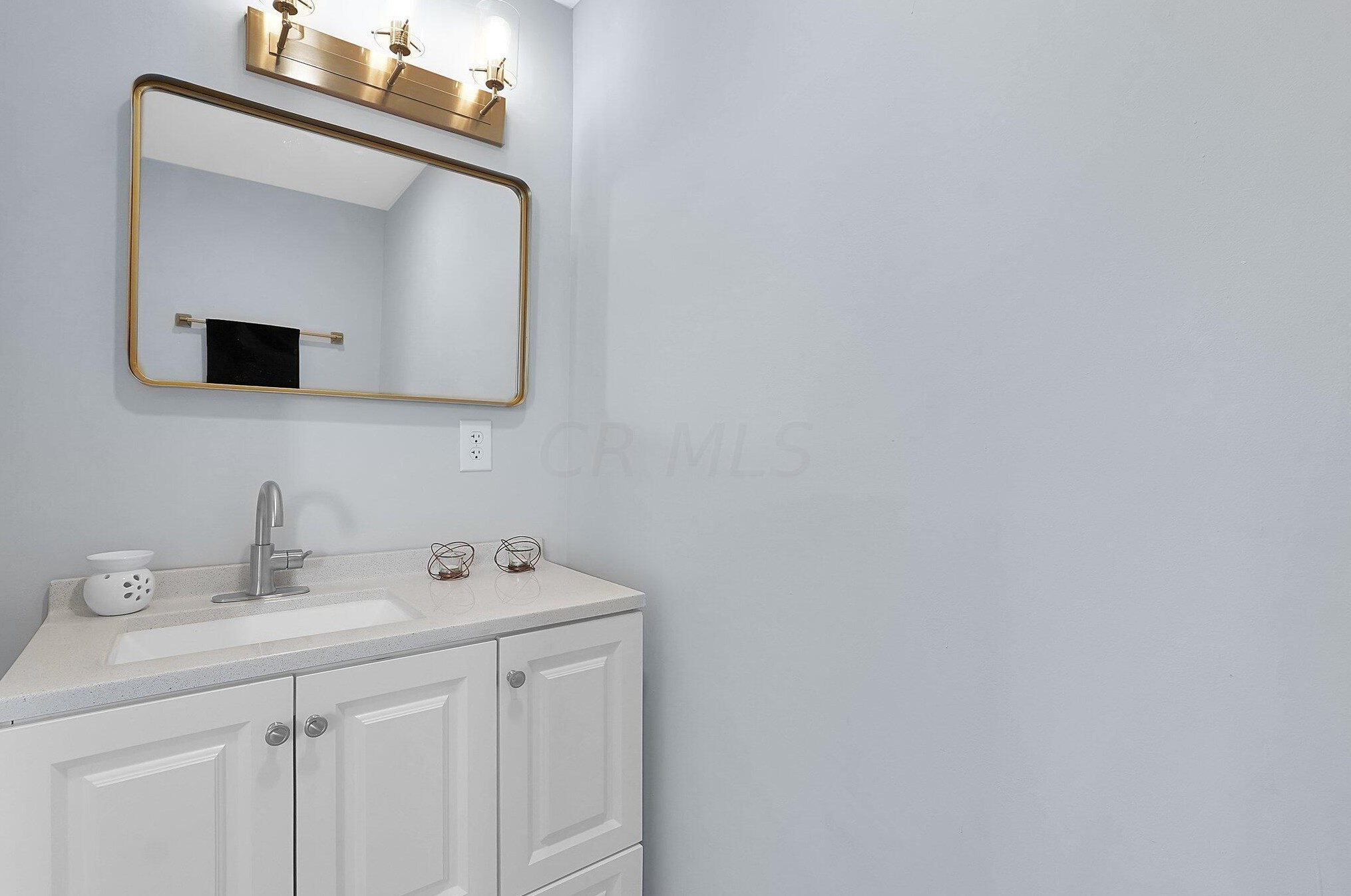 1176 Sidney St, Columbus OH  43201-2954 exterior