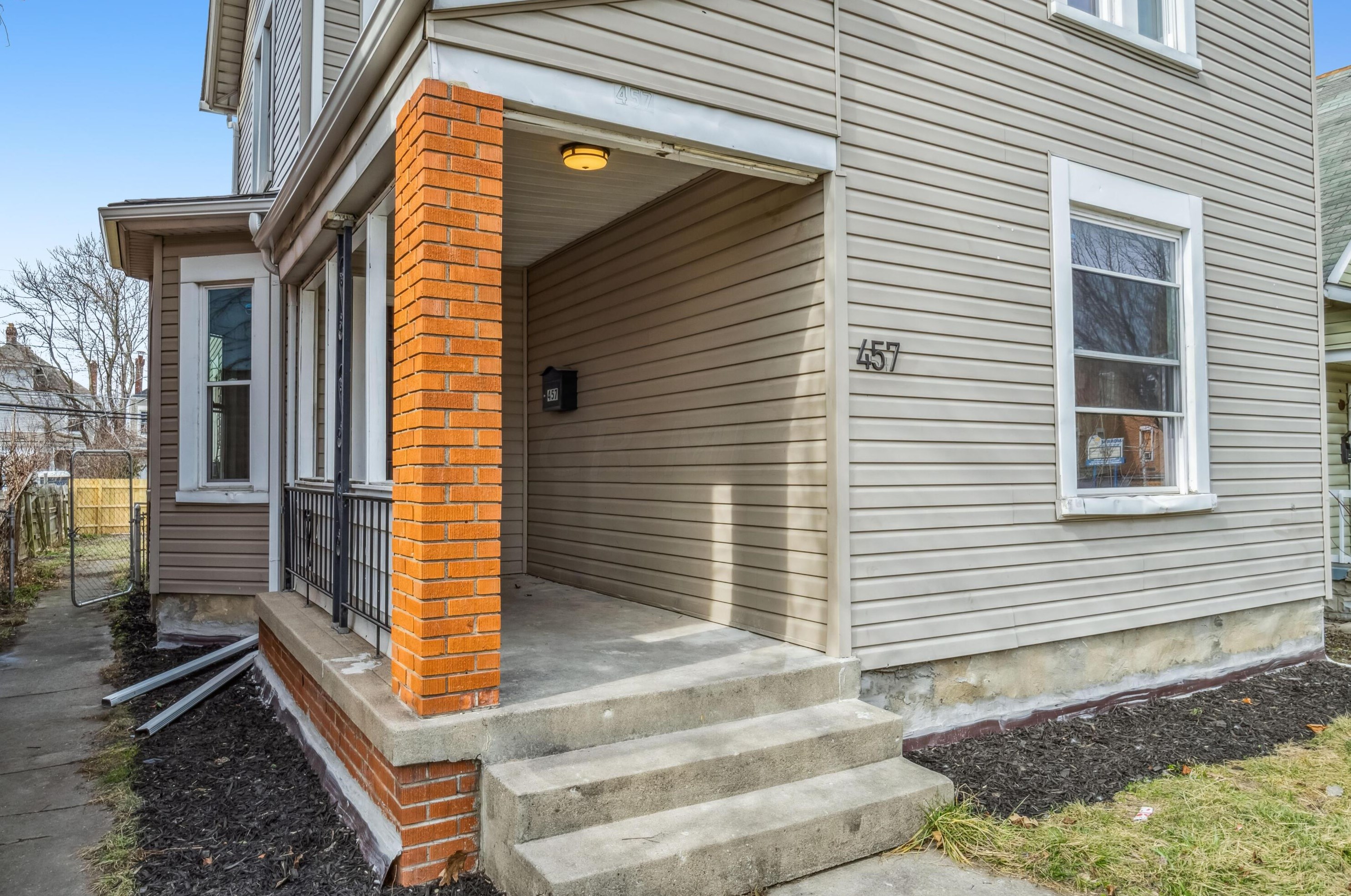 457 Monroe Ave, Columbus, OH 43203-1340
