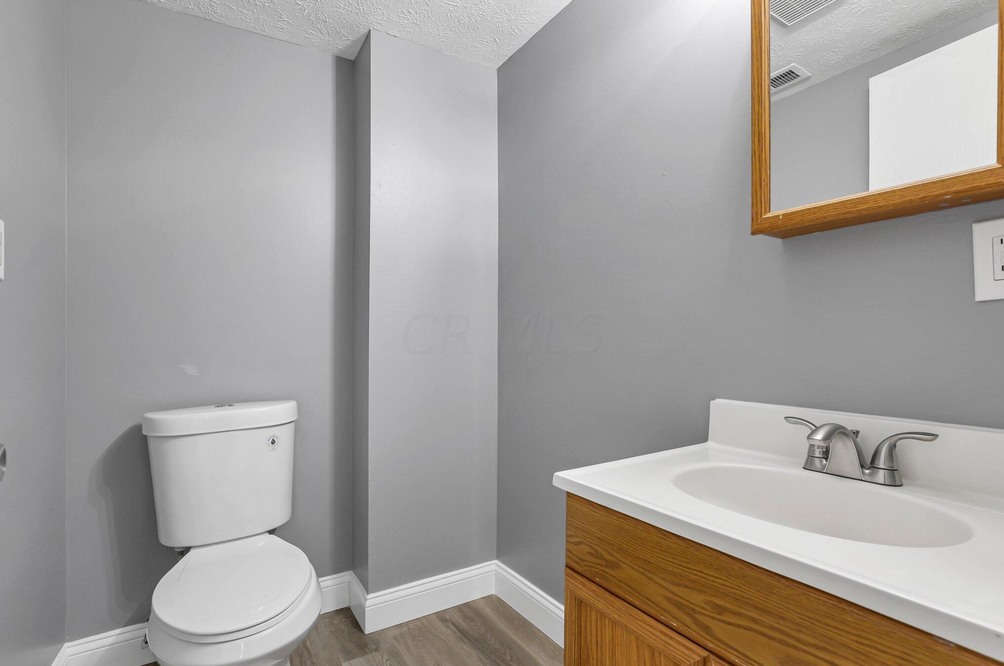 1544 Berkhard Dr, Columbus OH  43223-3385 exterior